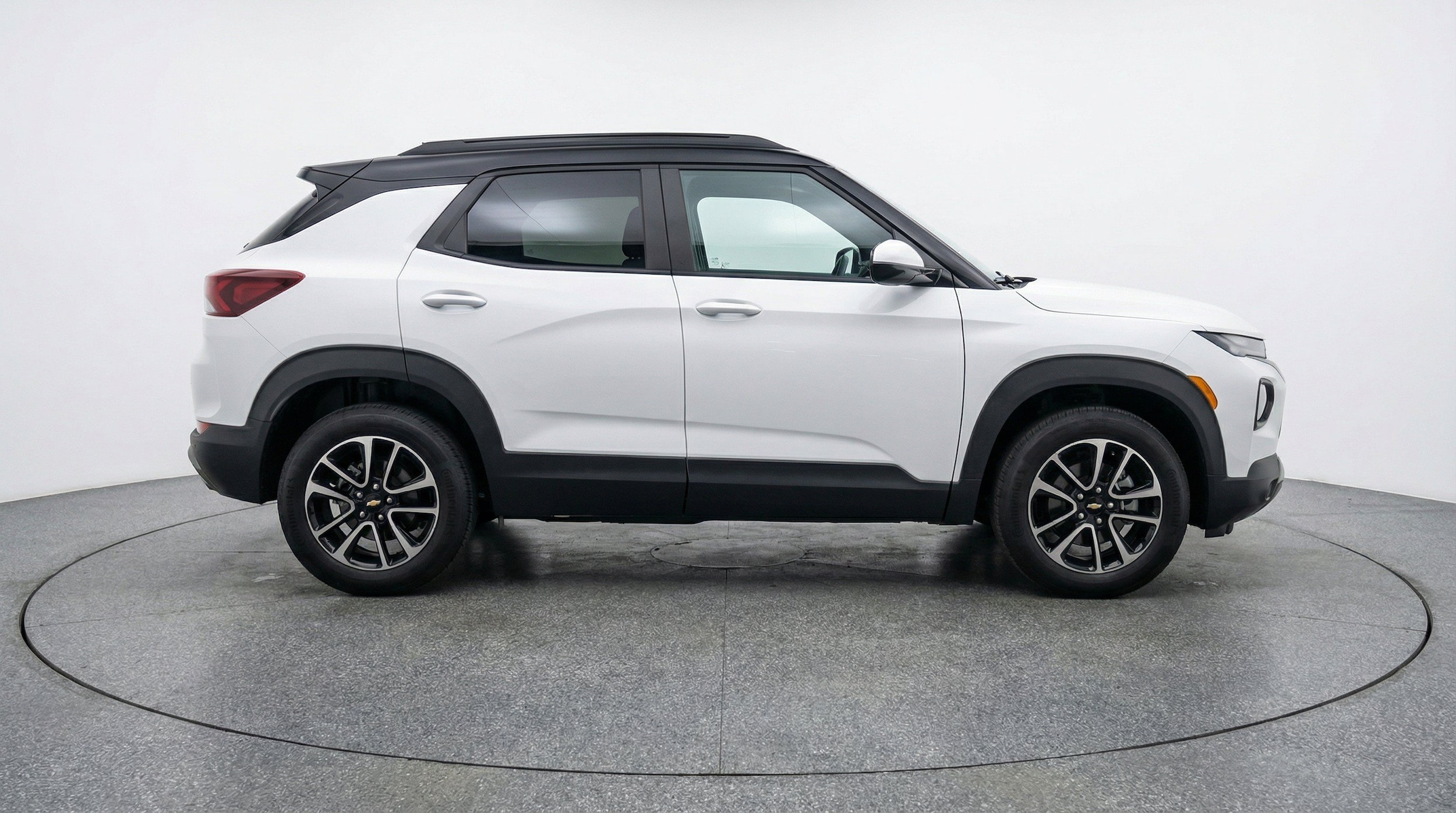 Thumbnail: 2025 Chevrolet TrailBlazer - 11