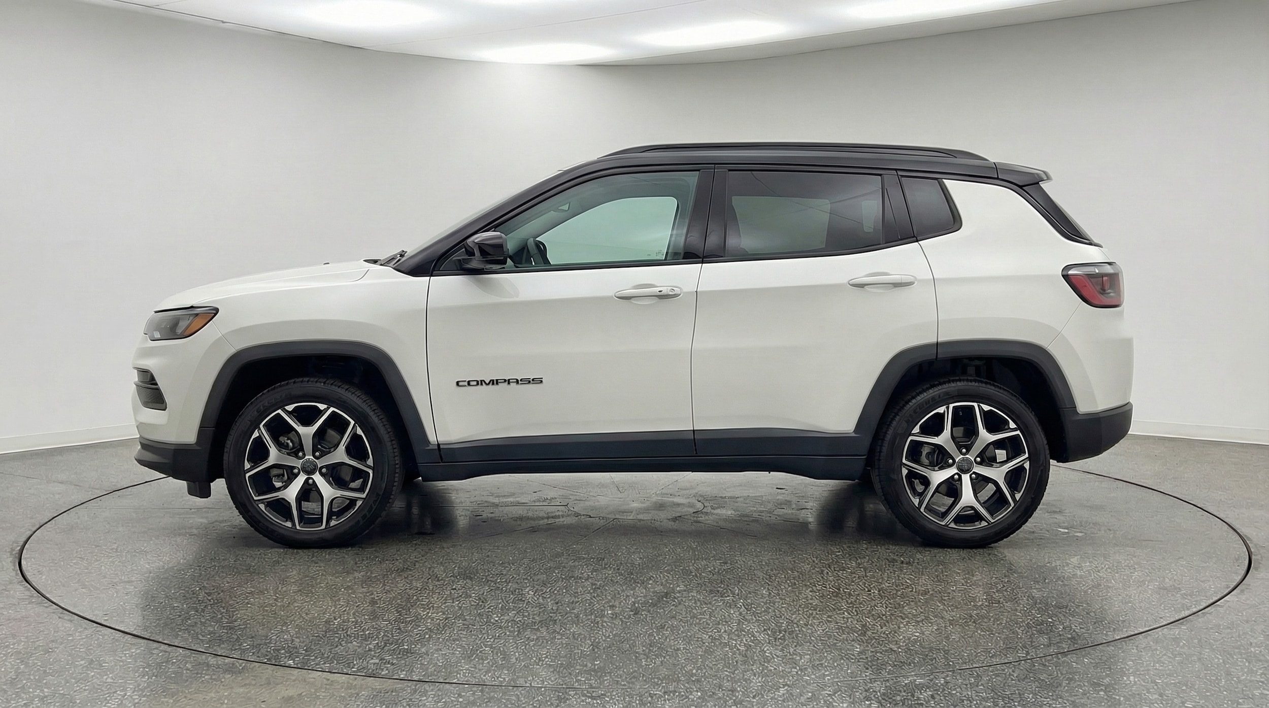 Thumbnail: 2025 Jeep Compass - 4