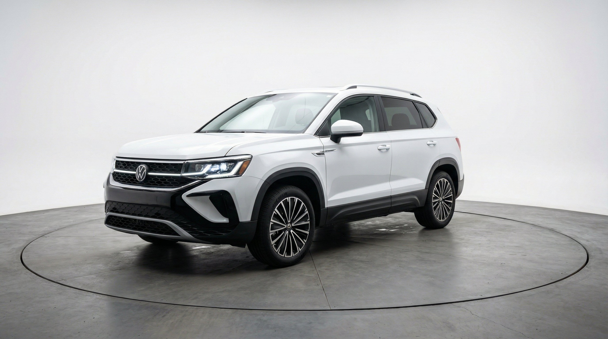 Thumbnail: 2026 Volkswagen Taos - 3