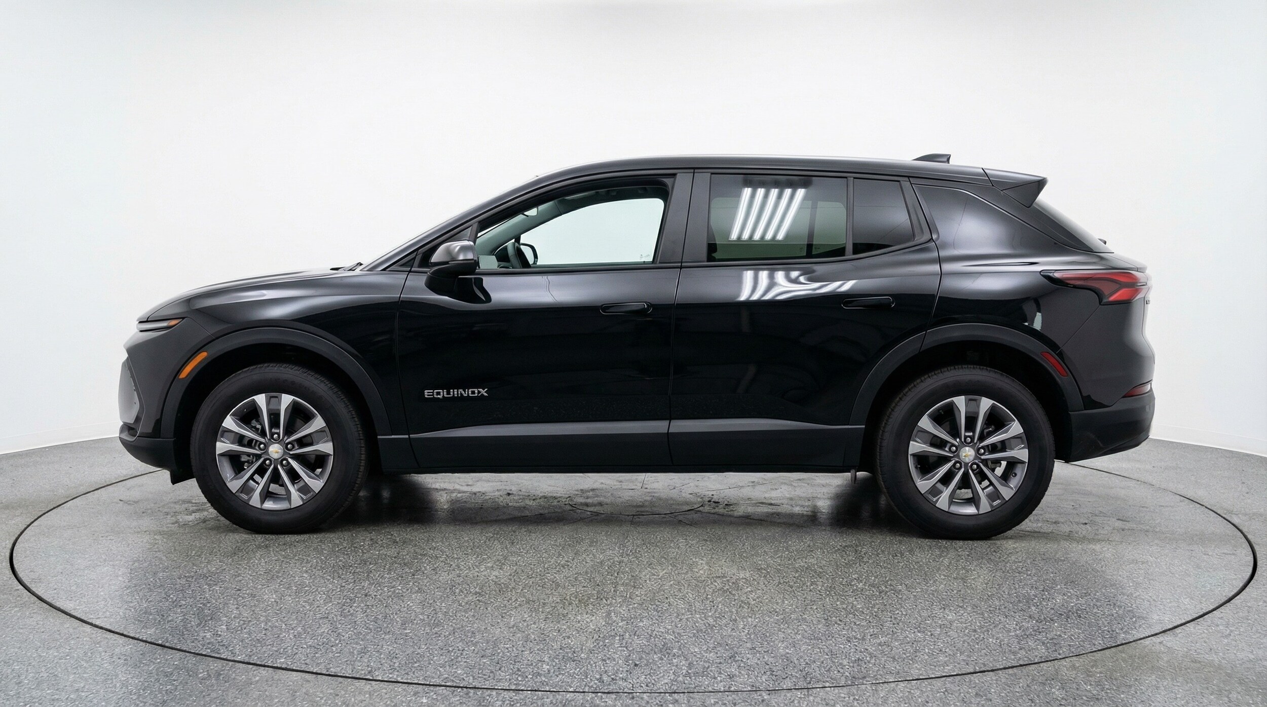 Thumbnail: 2025 Chevrolet Equinox - 4