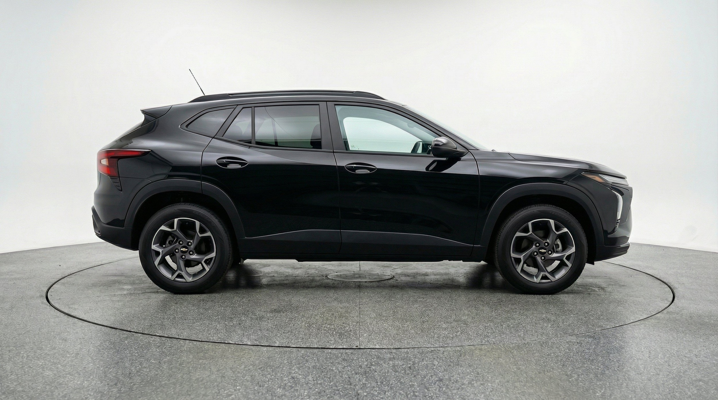 Thumbnail: 2025 Chevrolet Trax - 11