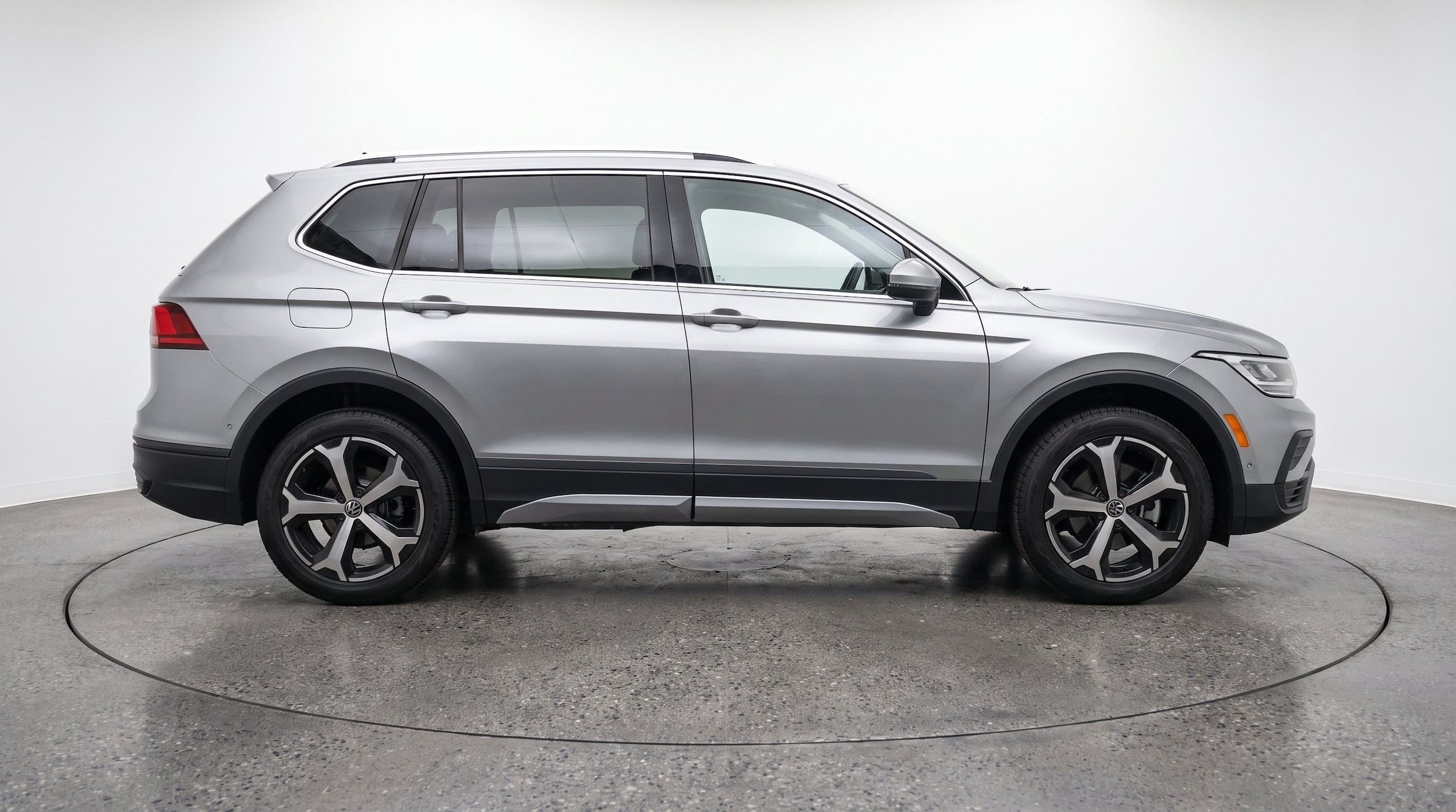Thumbnail: 2026 Volkswagen Tiguan - 11