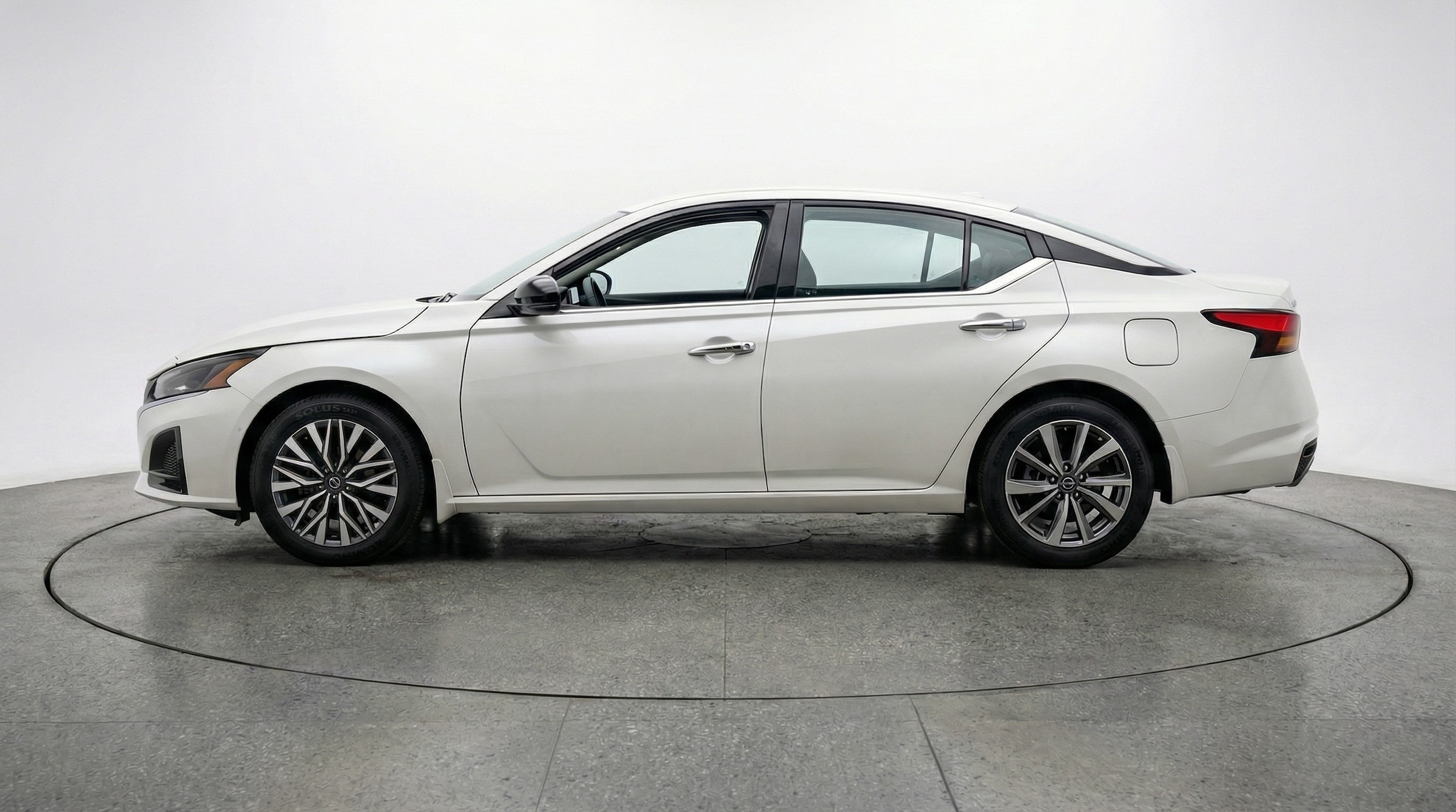 Thumbnail: 2025 Nissan Altima - 4