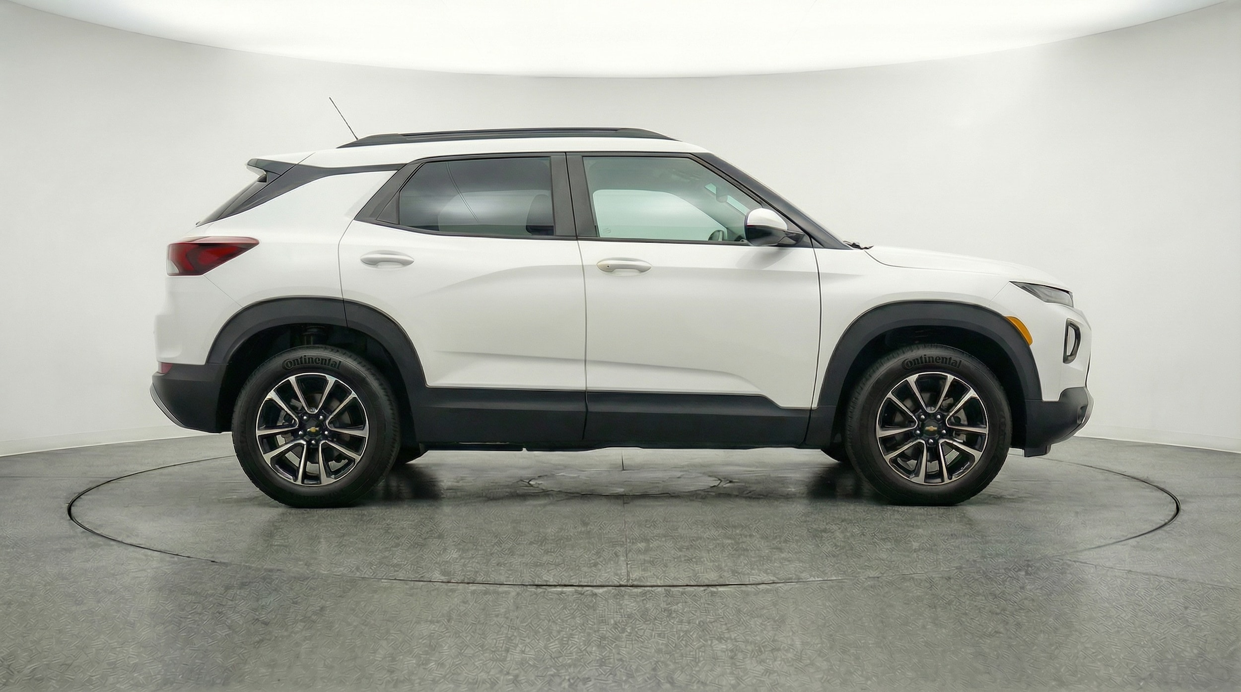 Thumbnail: 2025 Chevrolet TrailBlazer - 8