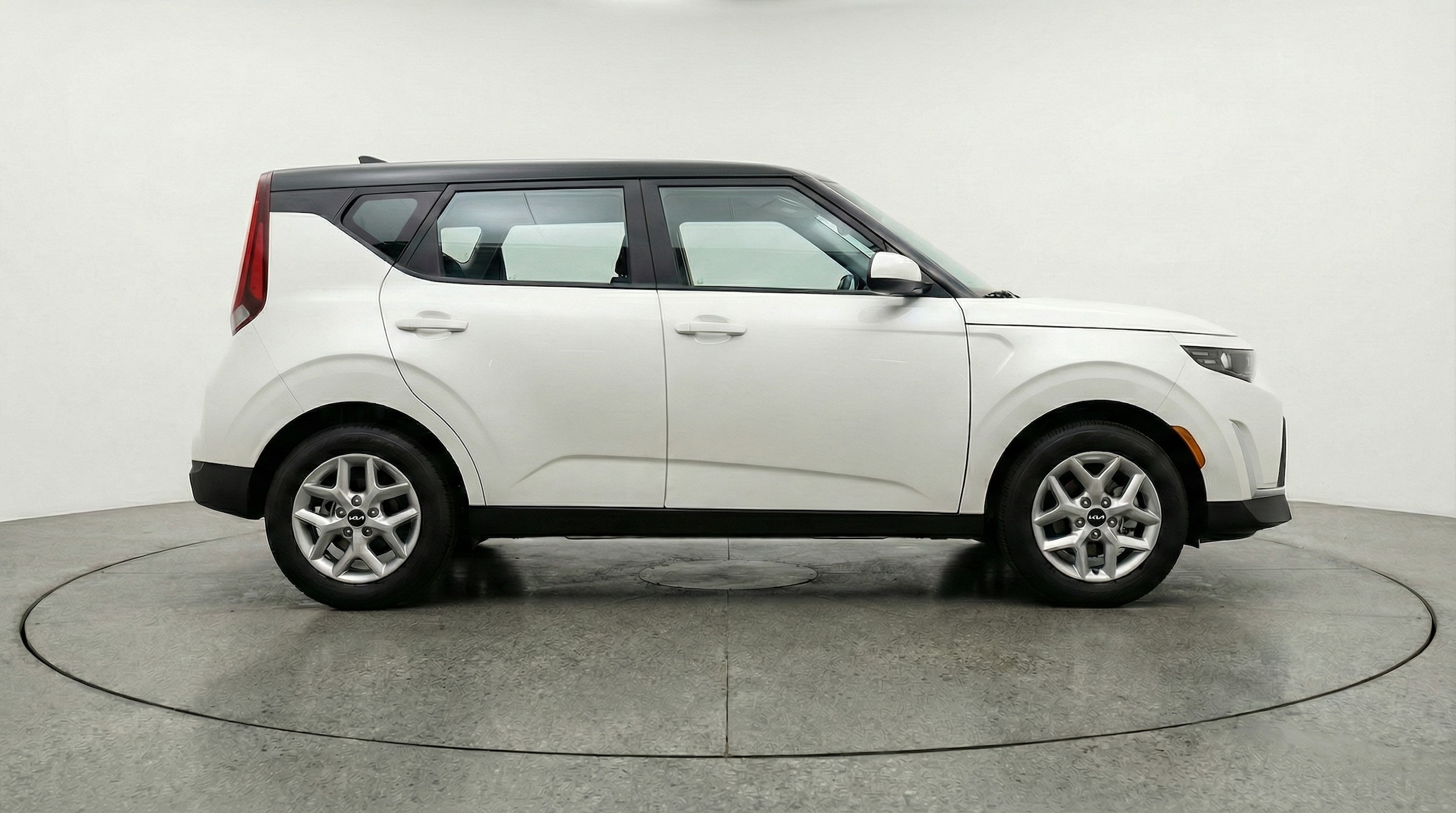 Thumbnail: 2025 Kia Soul - 8