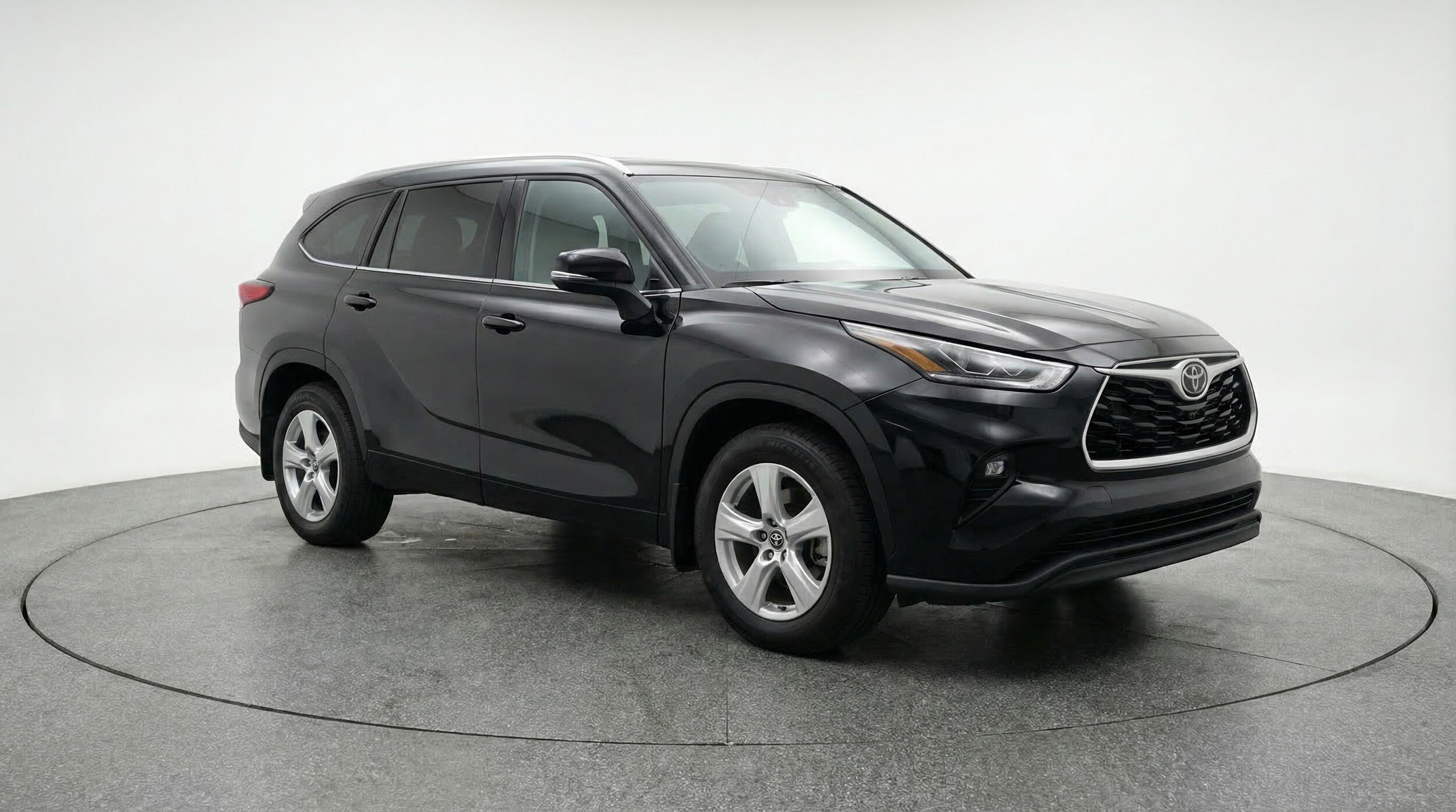 Thumbnail: 2025 Toyota Highlander - 1