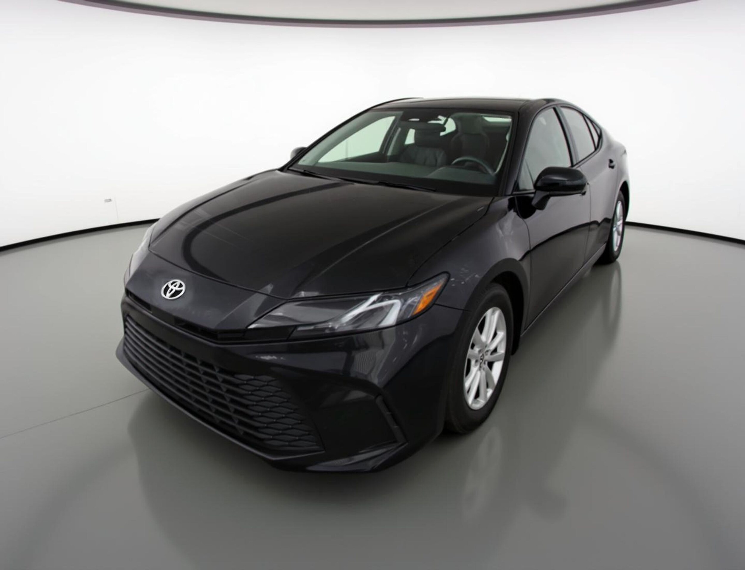 Thumbnail: 2025 Toyota Camry - 3