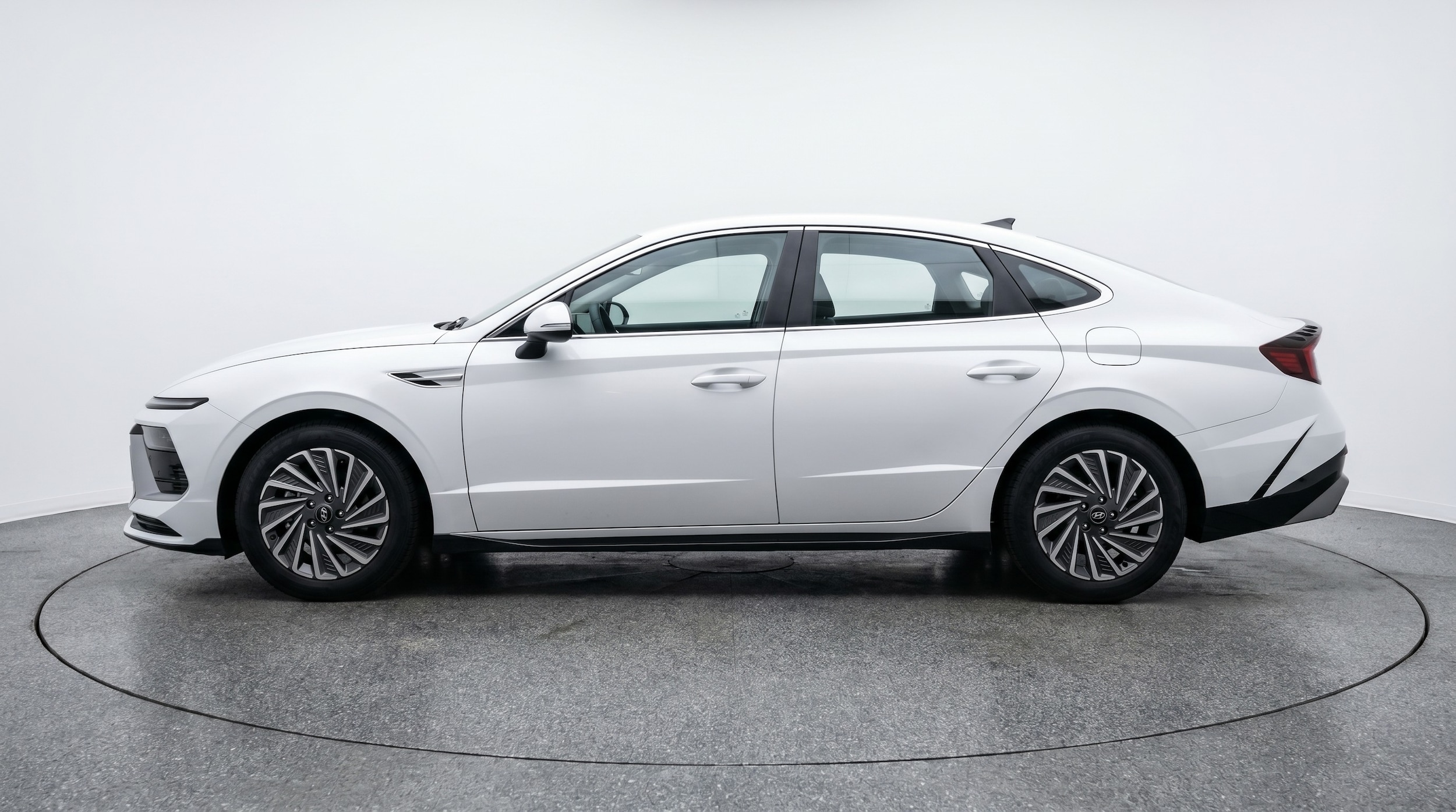 Thumbnail: 2025 Hyundai Sonata - 4
