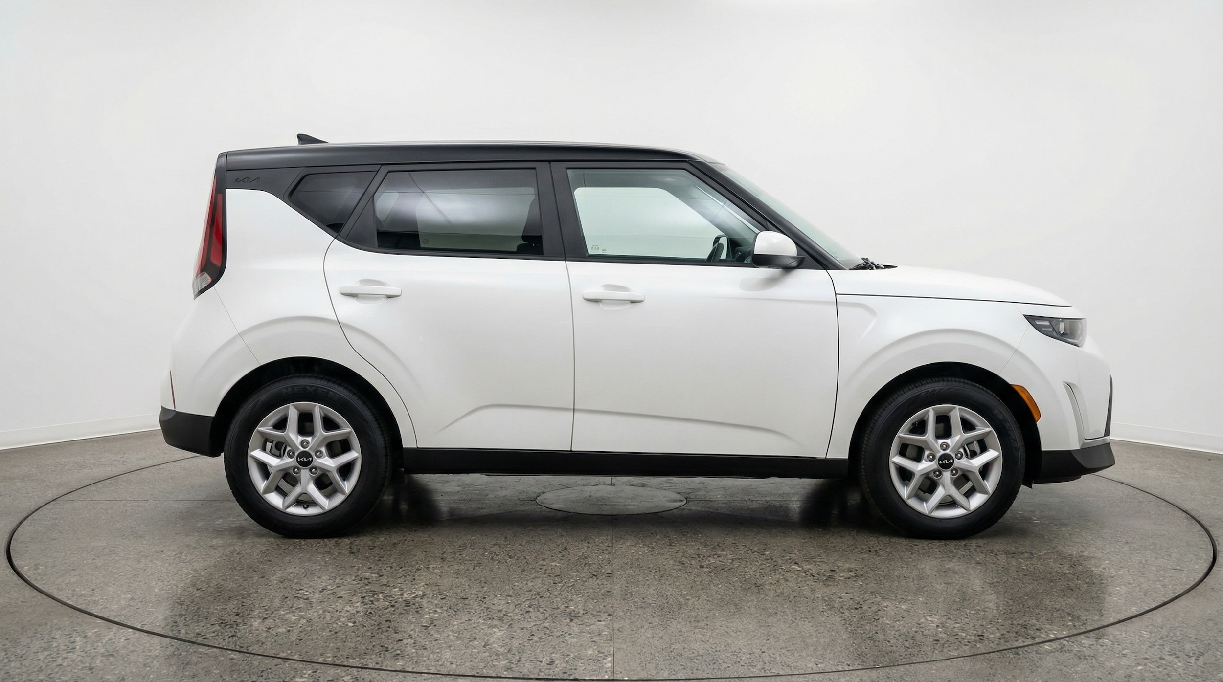 Thumbnail: 2025 Kia Soul - 8