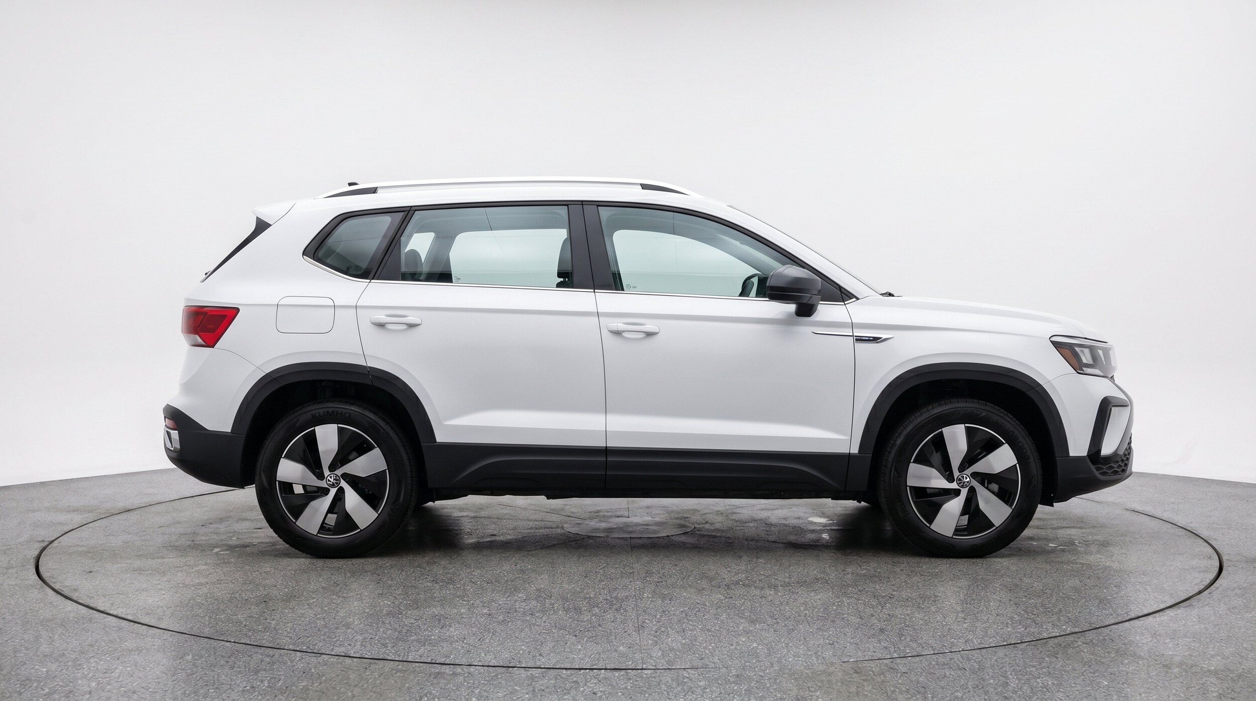 Thumbnail: 2026 Volkswagen Taos - 11