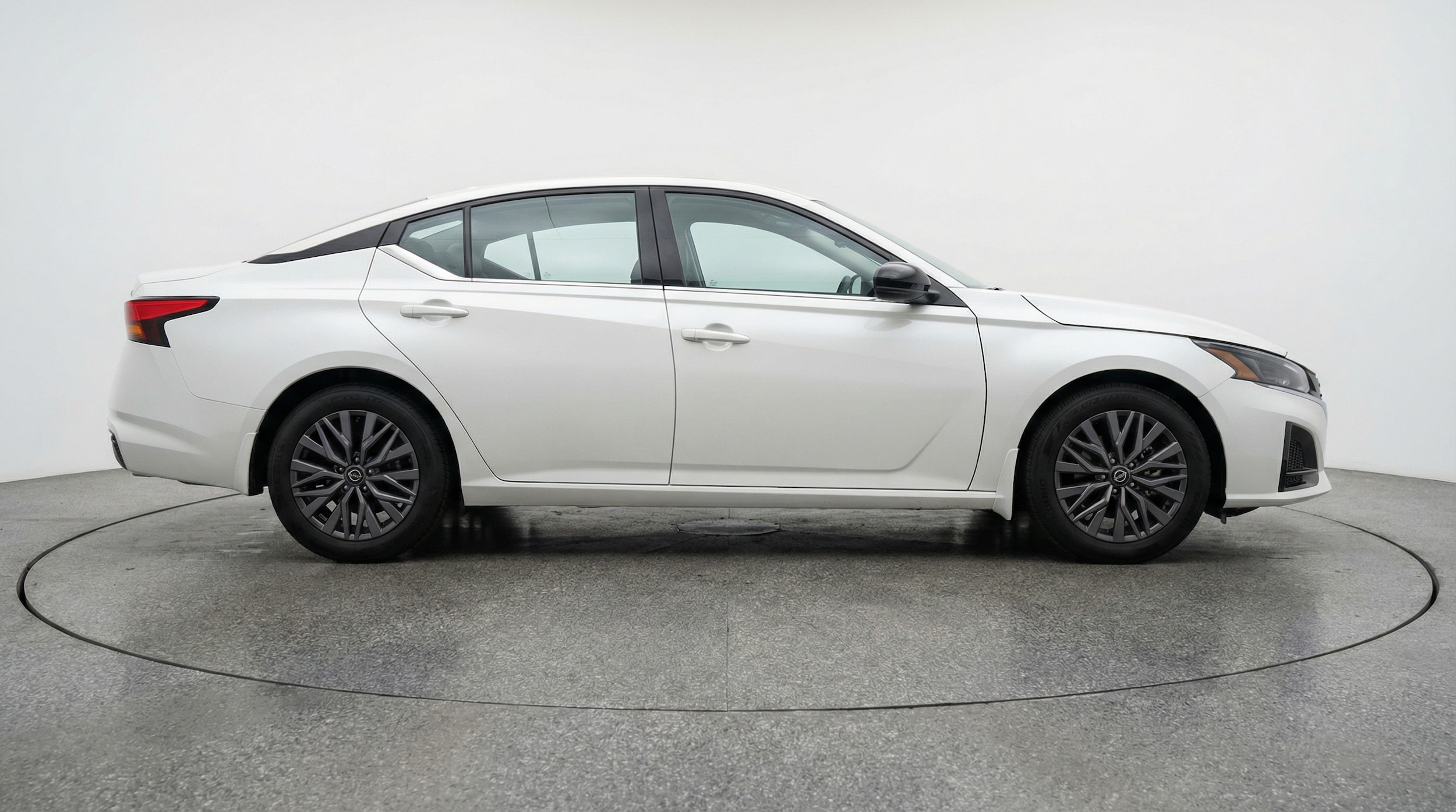 Thumbnail: 2025 Nissan Altima - 8