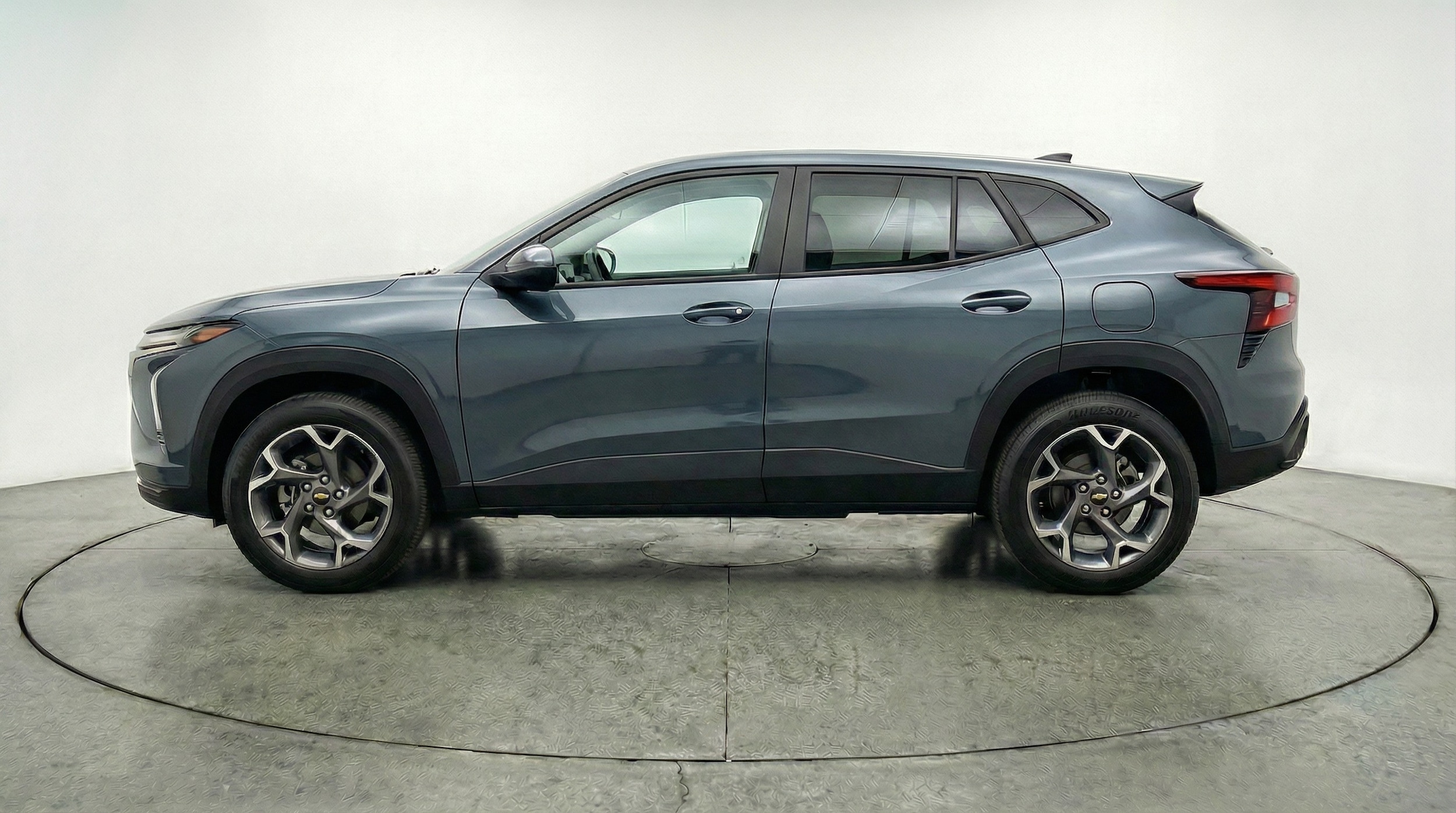 Thumbnail: 2025 Chevrolet Trax - 4