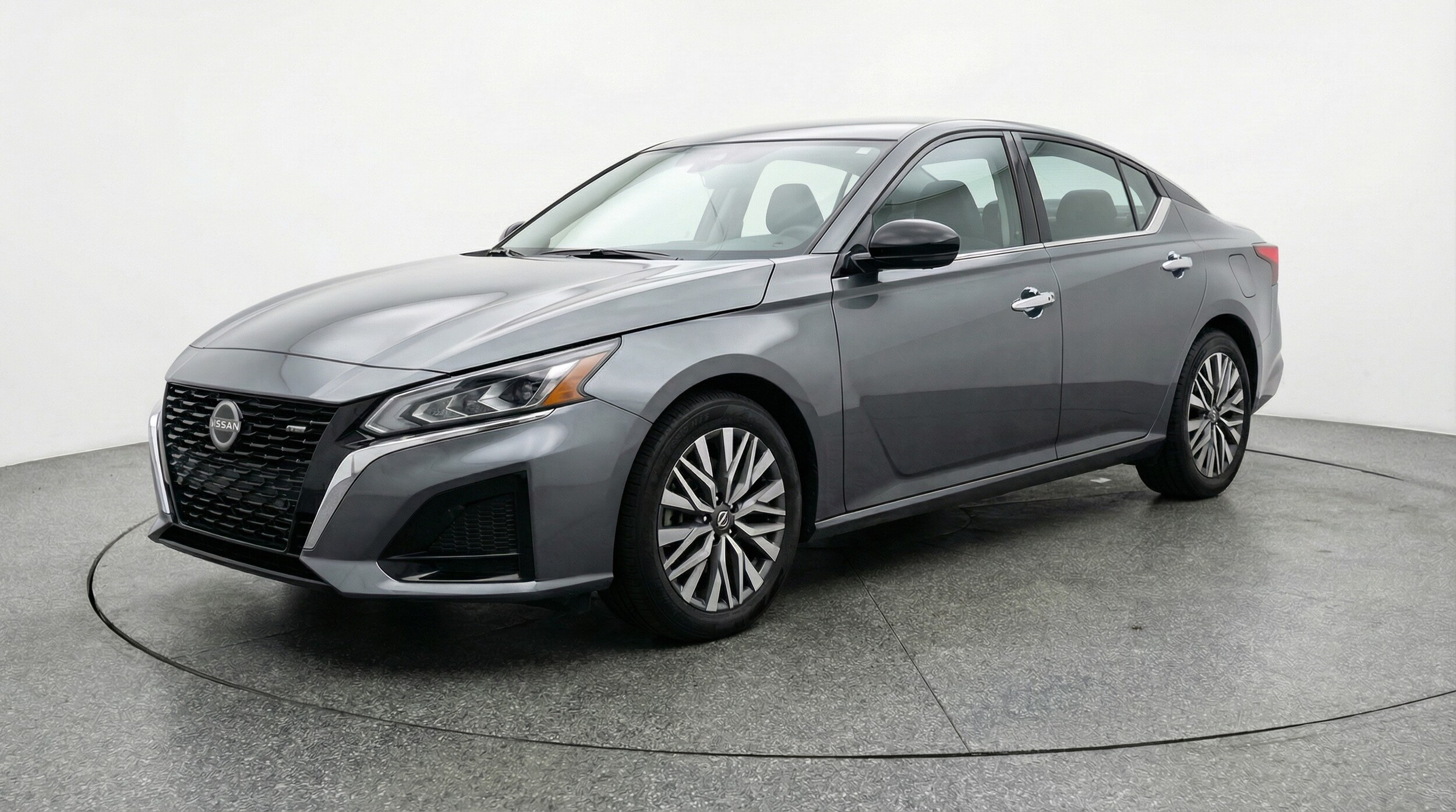 Thumbnail: 2025 Nissan Altima - 3