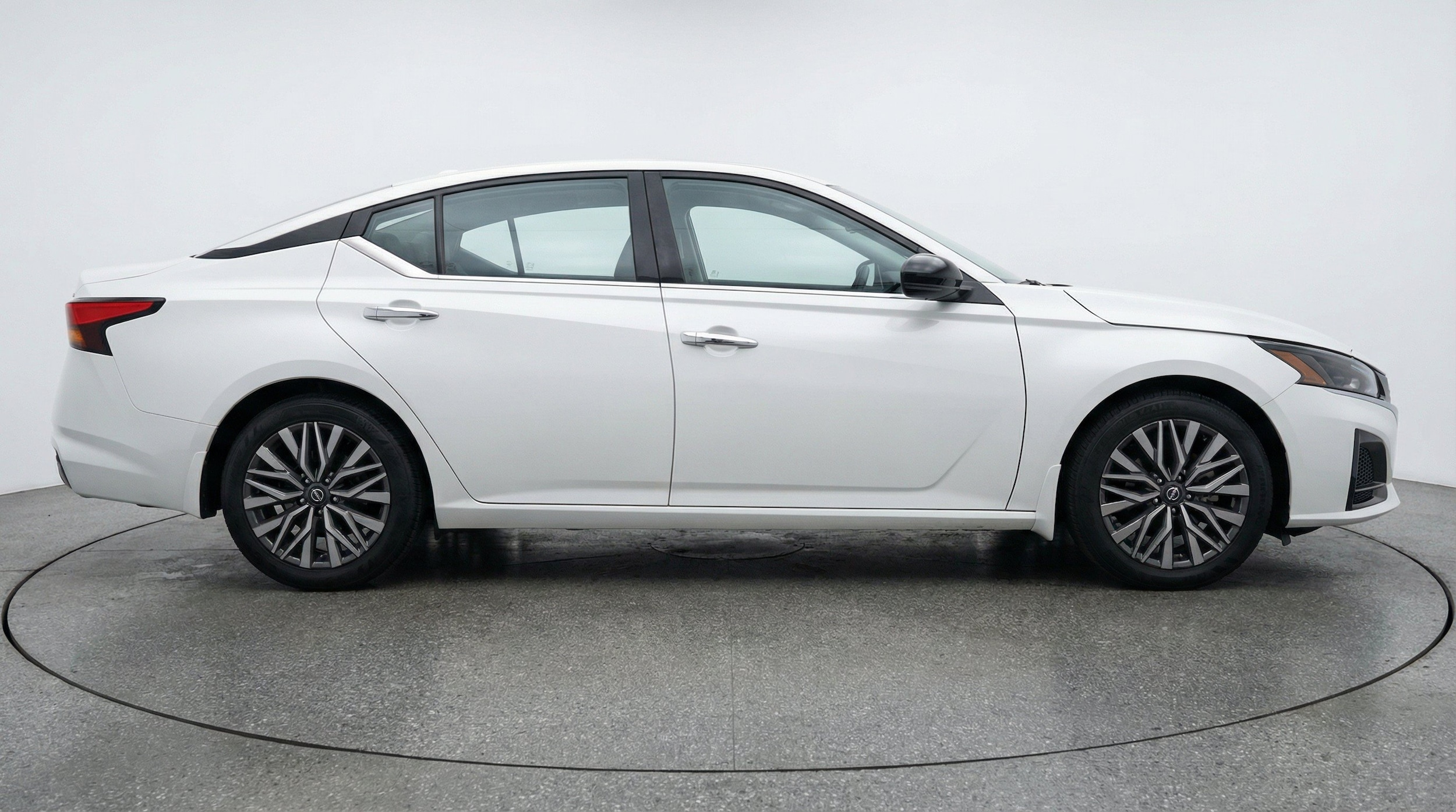 Thumbnail: 2025 Nissan Altima - 11