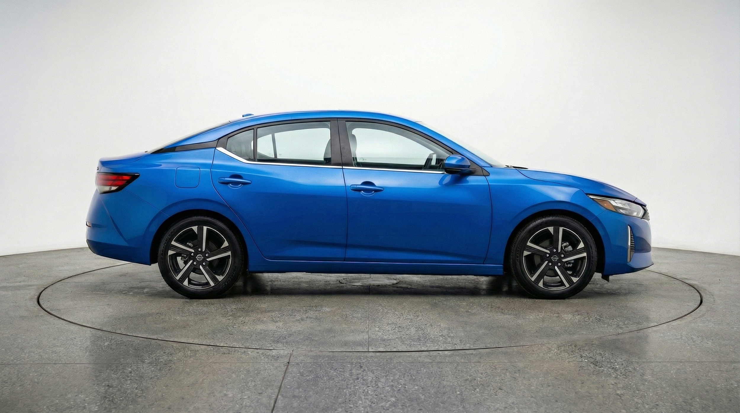 Thumbnail: 2025 Nissan Sentra - 11