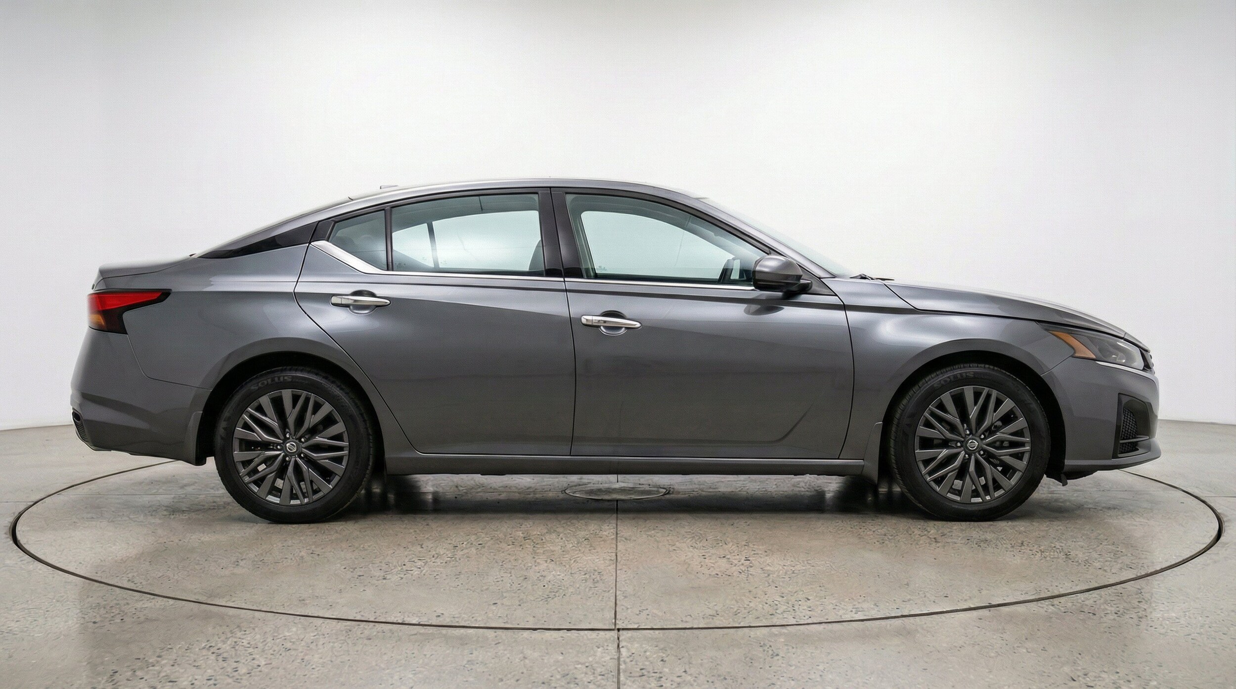 Thumbnail: 2025 Nissan Altima - 10