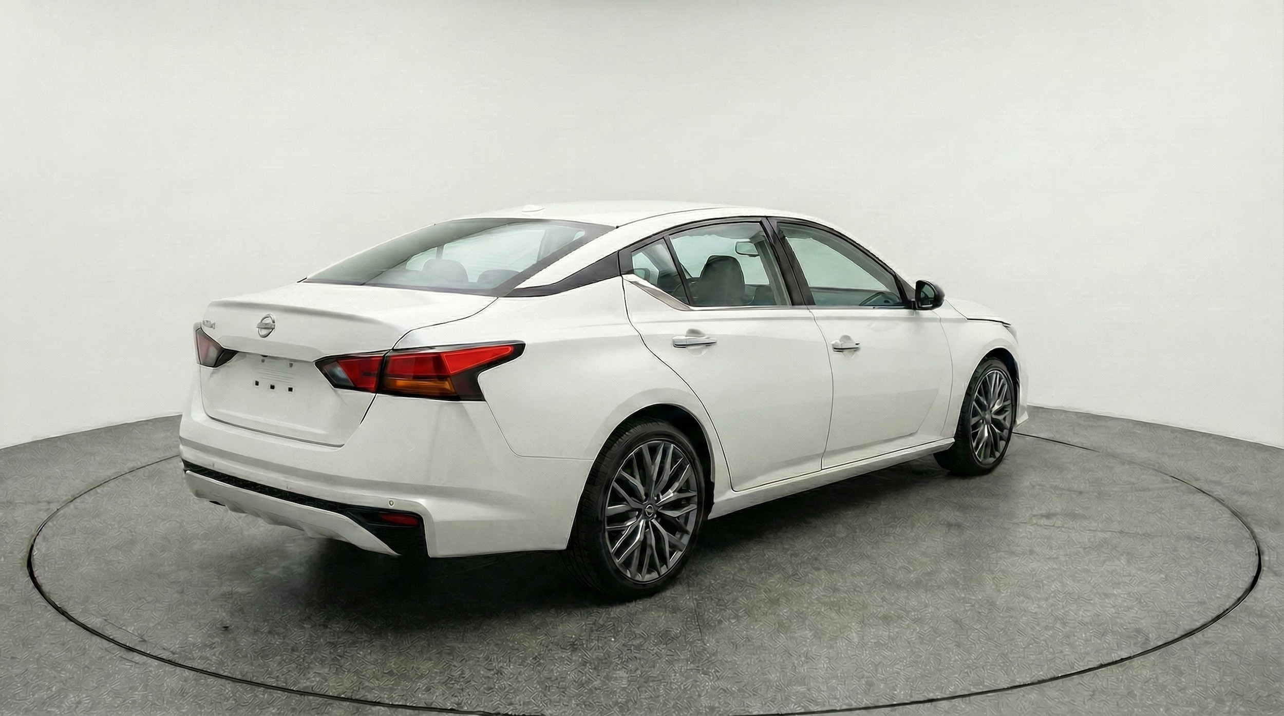 Thumbnail: 2025 Nissan Altima - 7