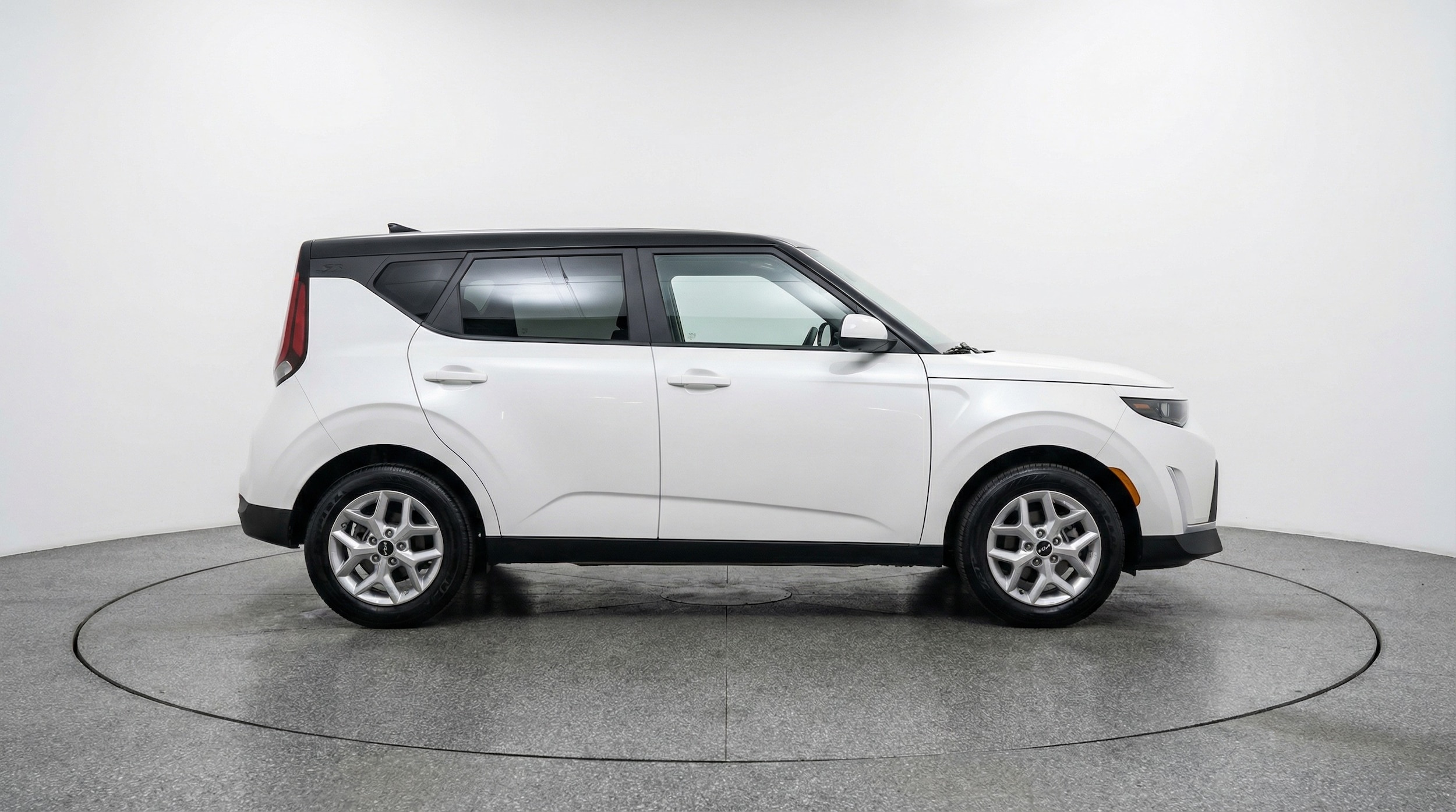 Thumbnail: 2025 Kia Soul - 8