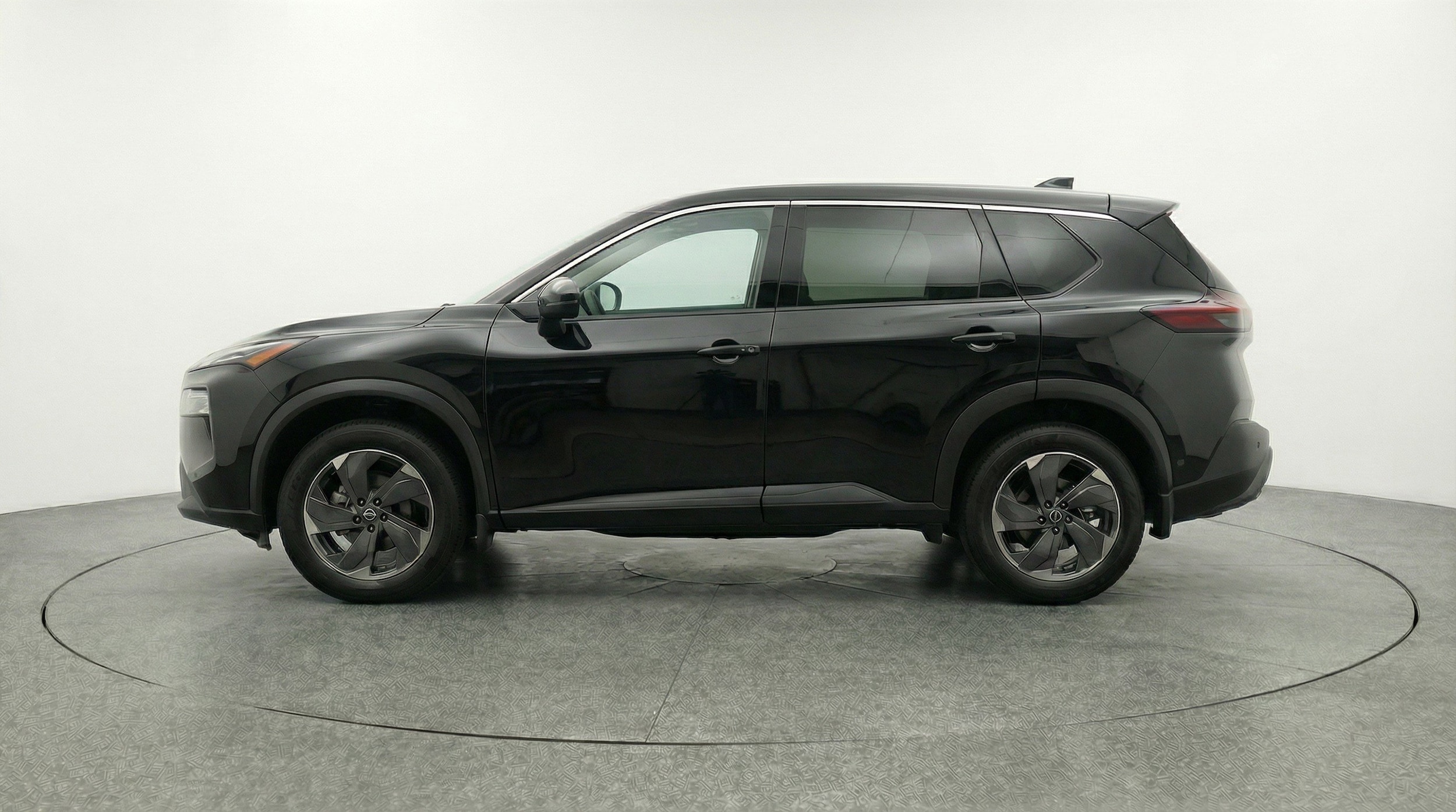 Thumbnail: 2025 Nissan Rogue - 5