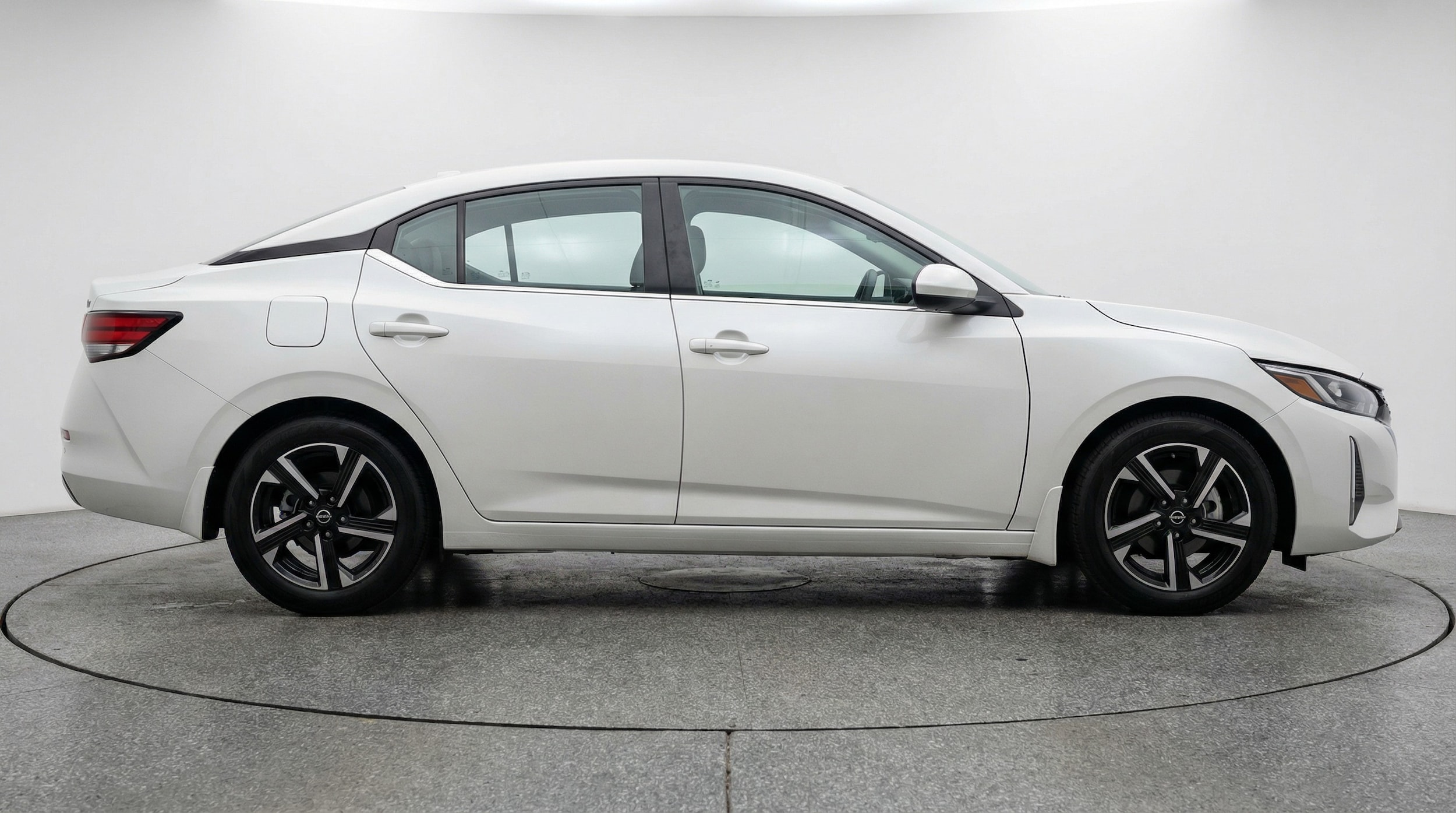 Thumbnail: 2025 Nissan Sentra - 8