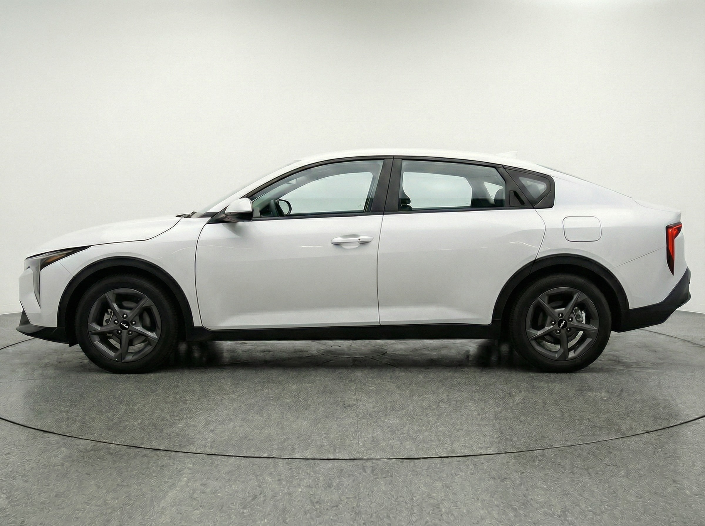 Thumbnail: 2025 Kia K4 - 4