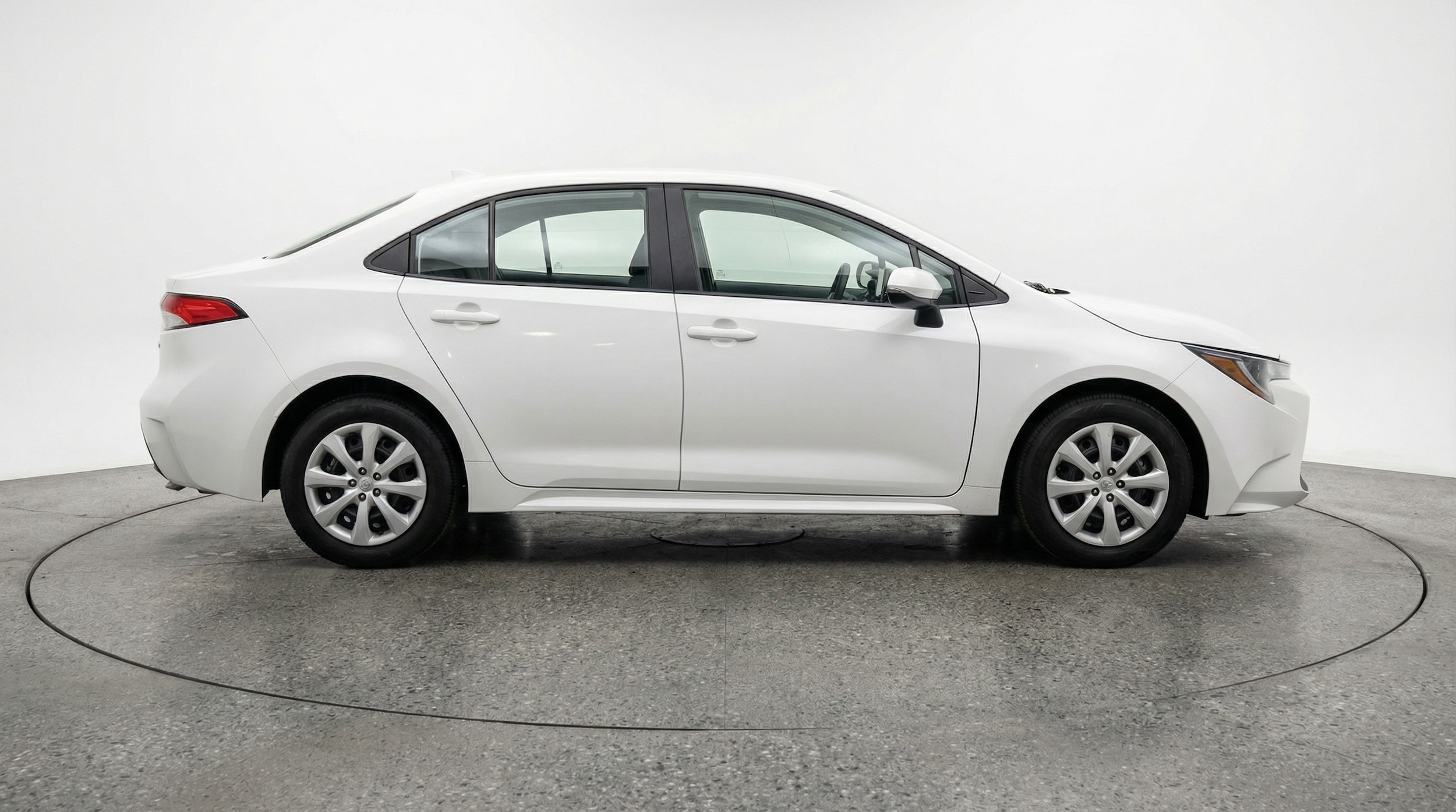 Thumbnail: 2025 Toyota Corolla - 8