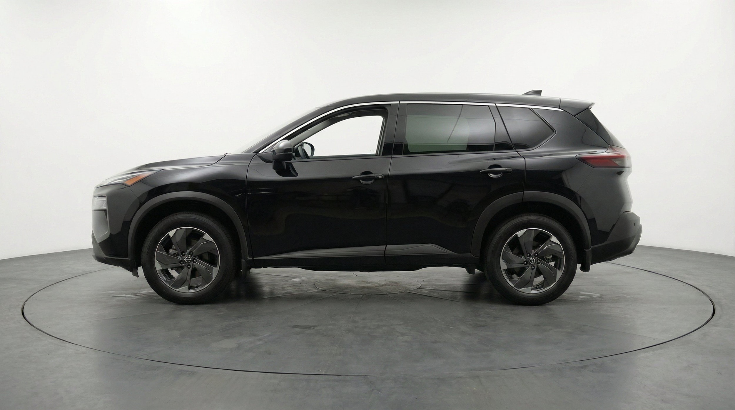 Thumbnail: 2025 Nissan Rogue - 5