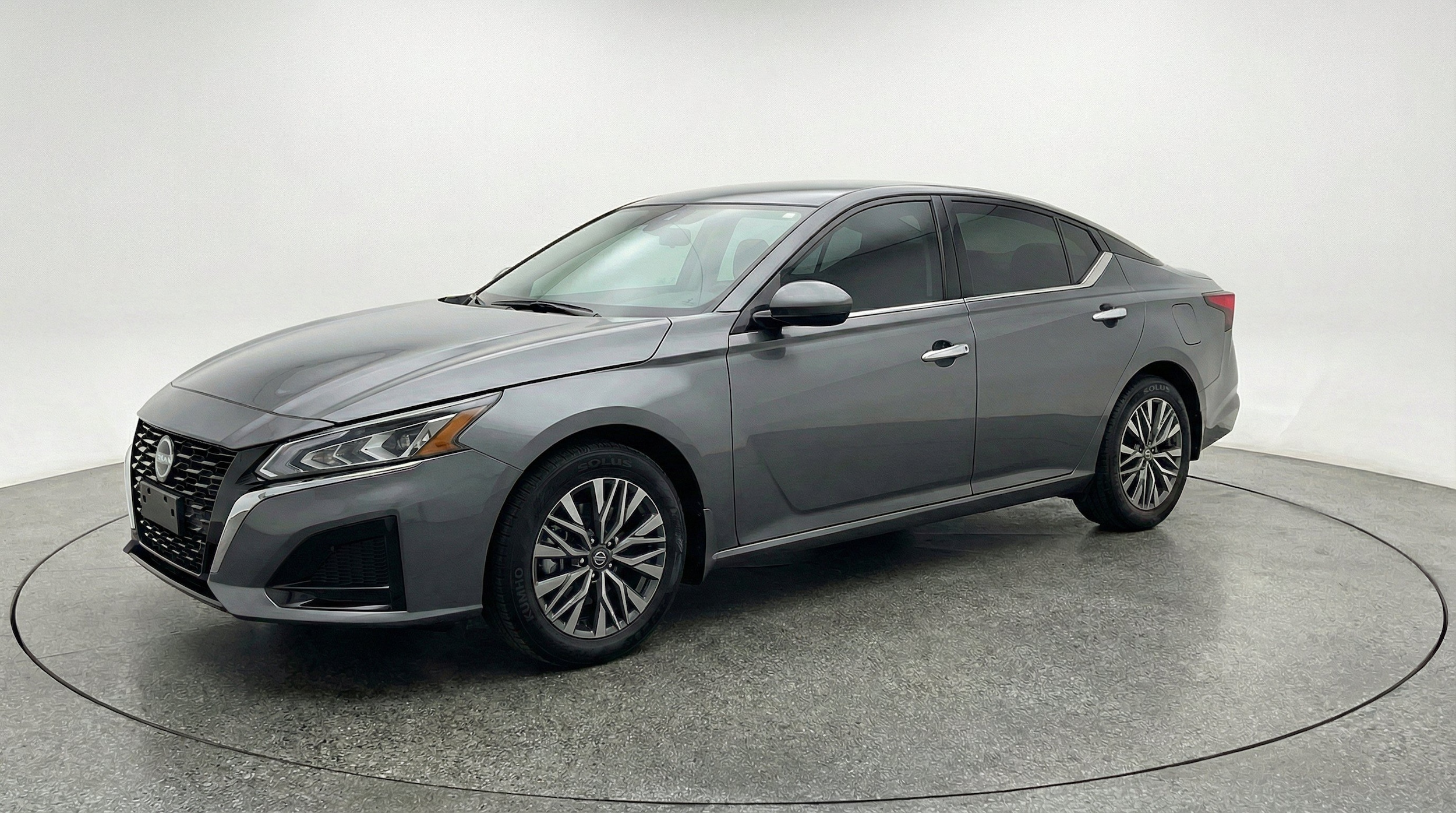 Thumbnail: 2025 Nissan Altima - 3