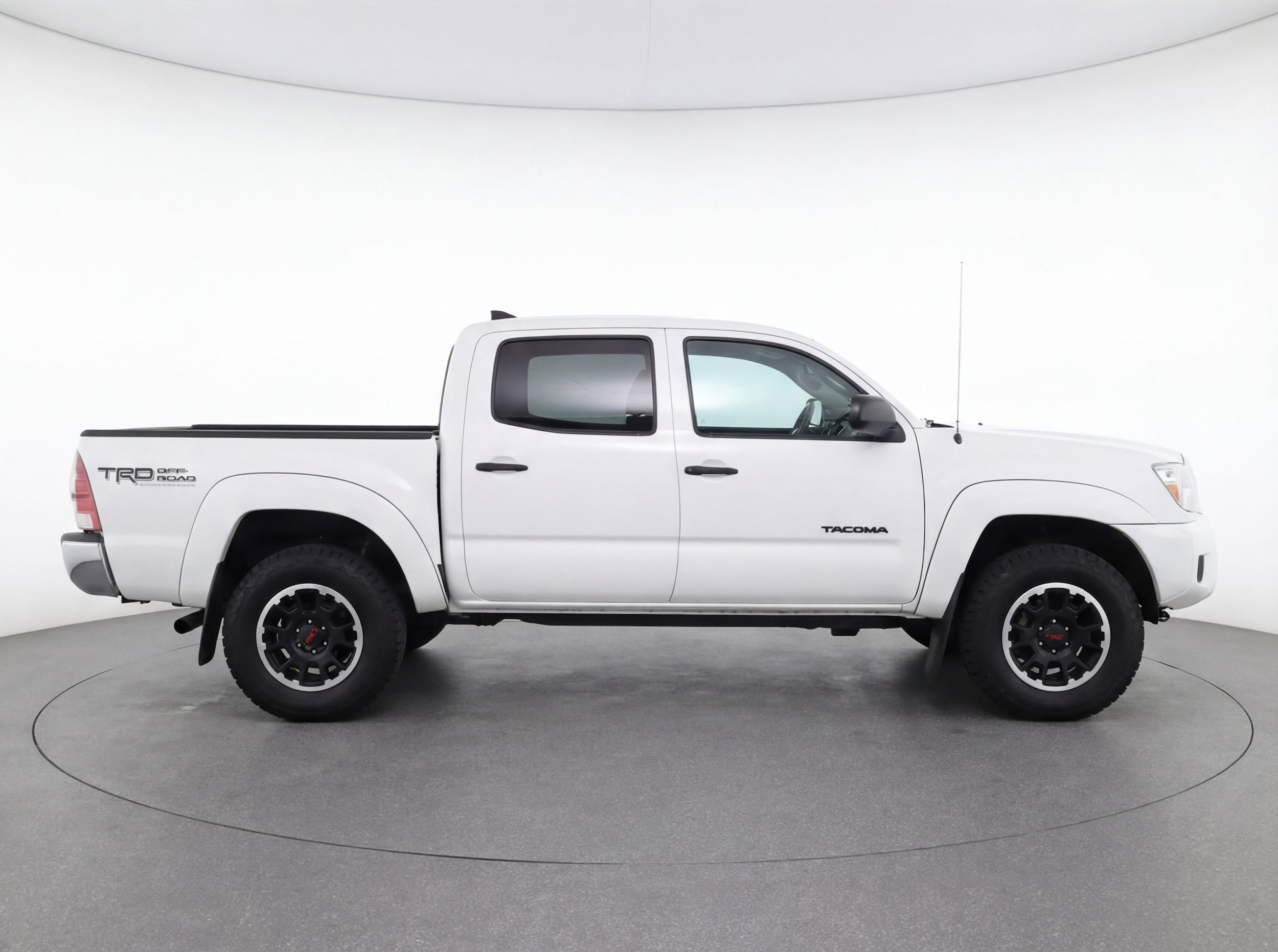 Thumbnail: 2025 Toyota Tacoma - 8