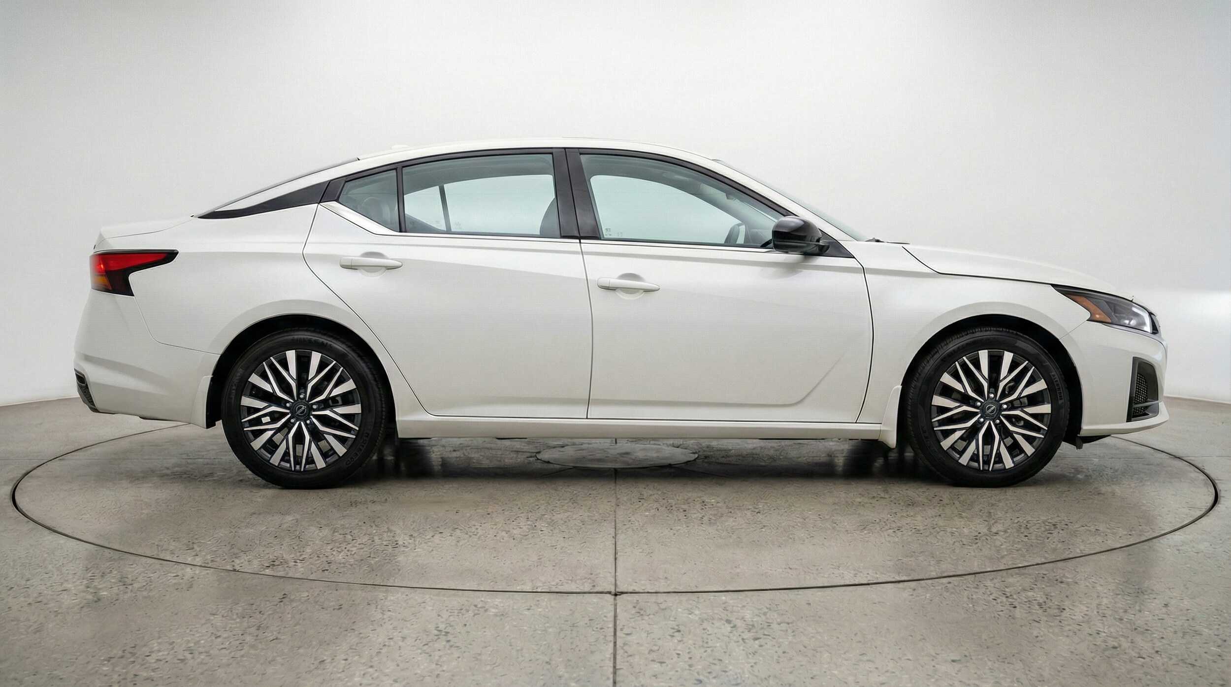 Thumbnail: 2025 Nissan Altima - 8