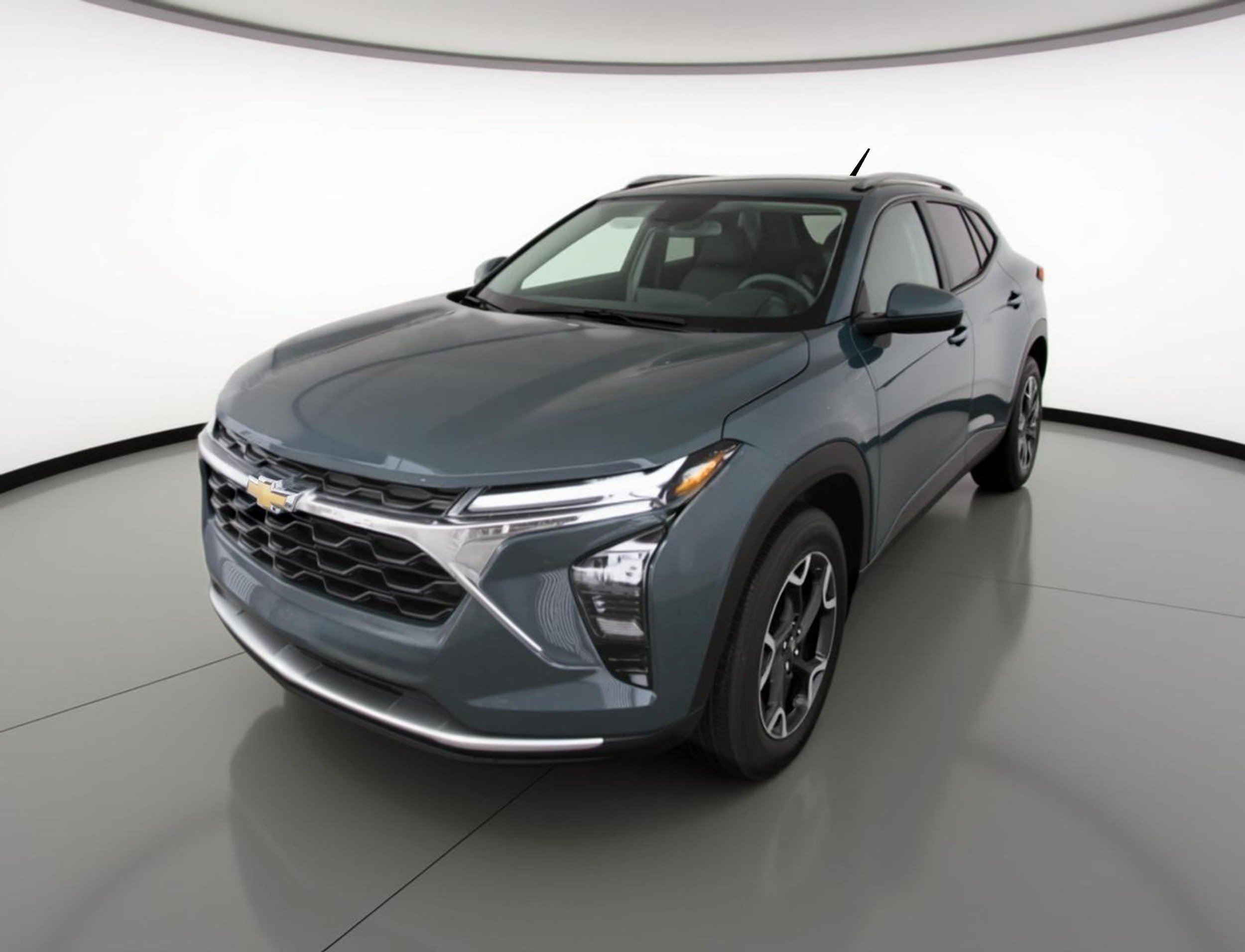 Thumbnail: 2025 Chevrolet Trax - 3