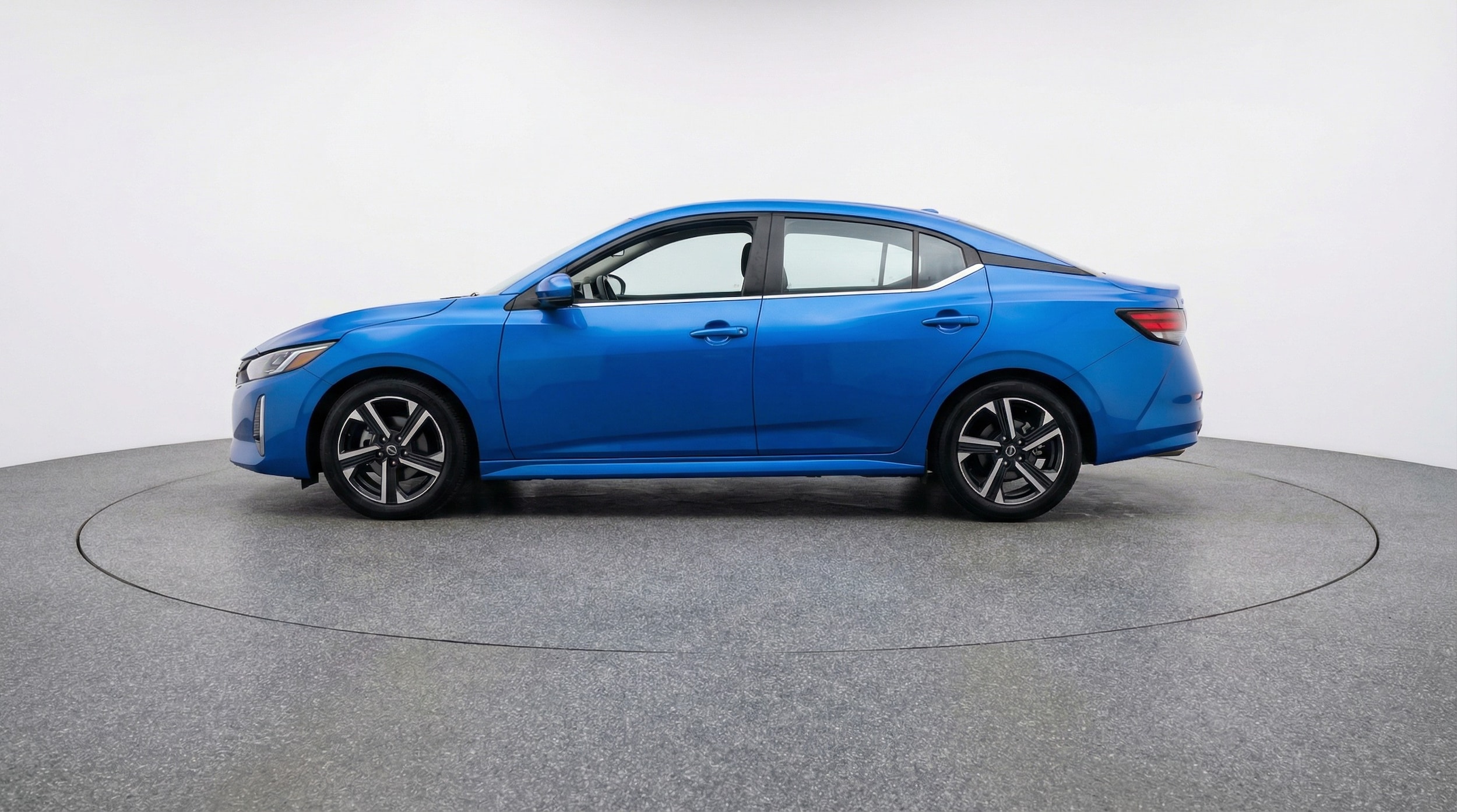 Thumbnail: 2025 Nissan Sentra - 4