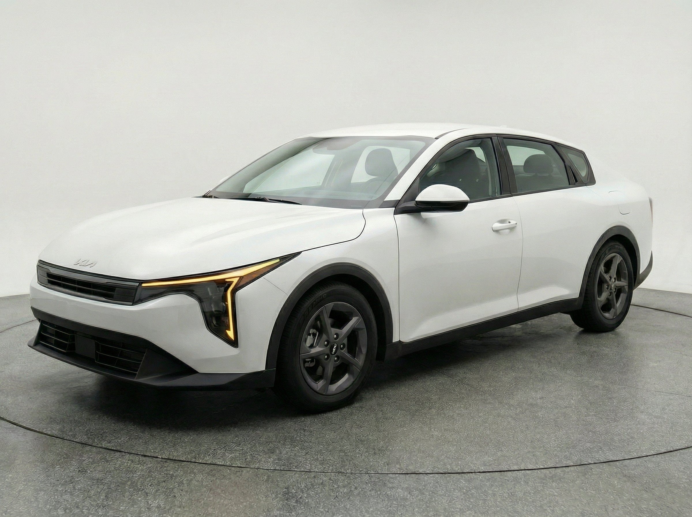 Thumbnail: 2025 Kia K4 - 3
