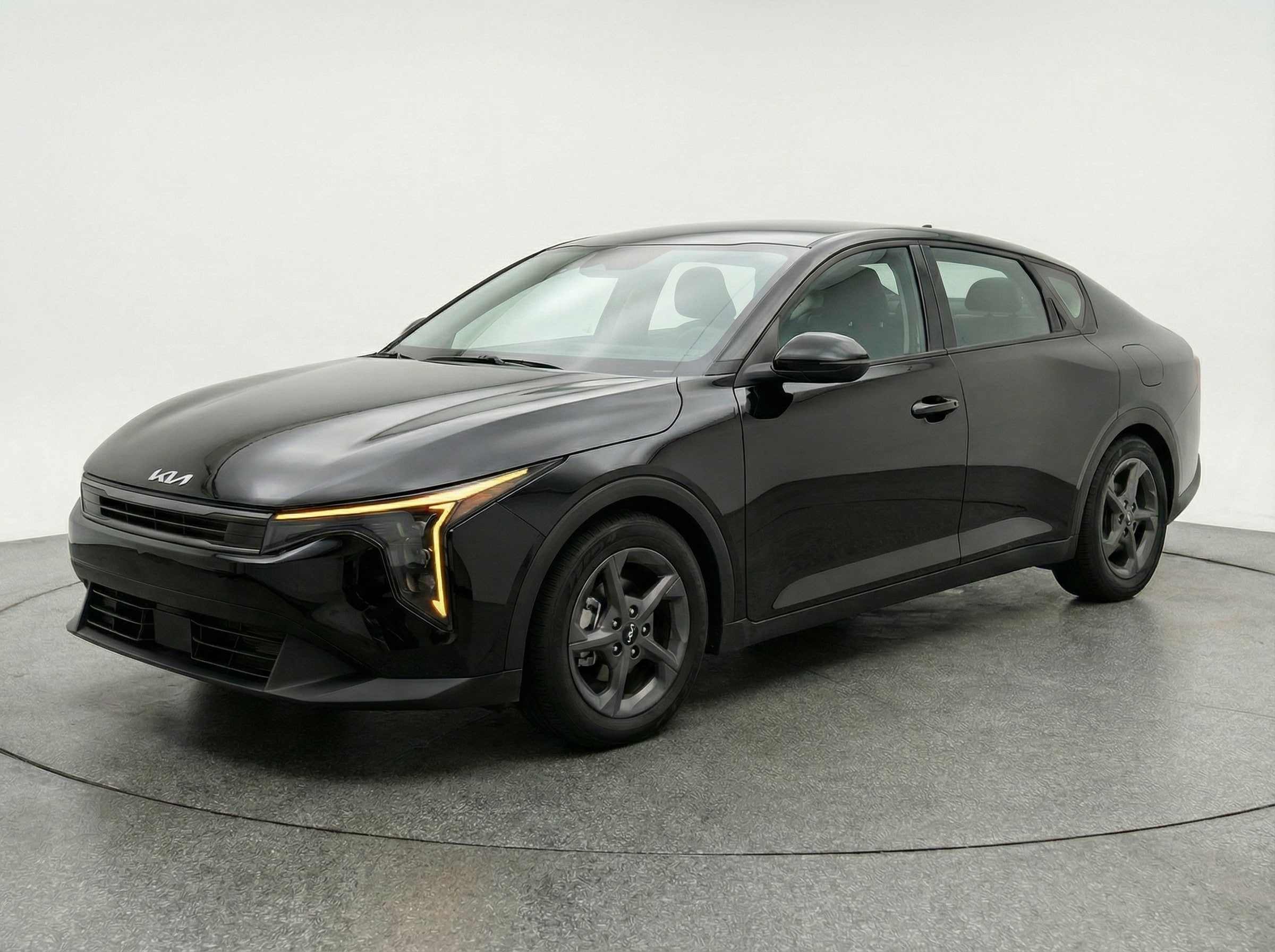 Thumbnail: 2025 Kia K4 - 3