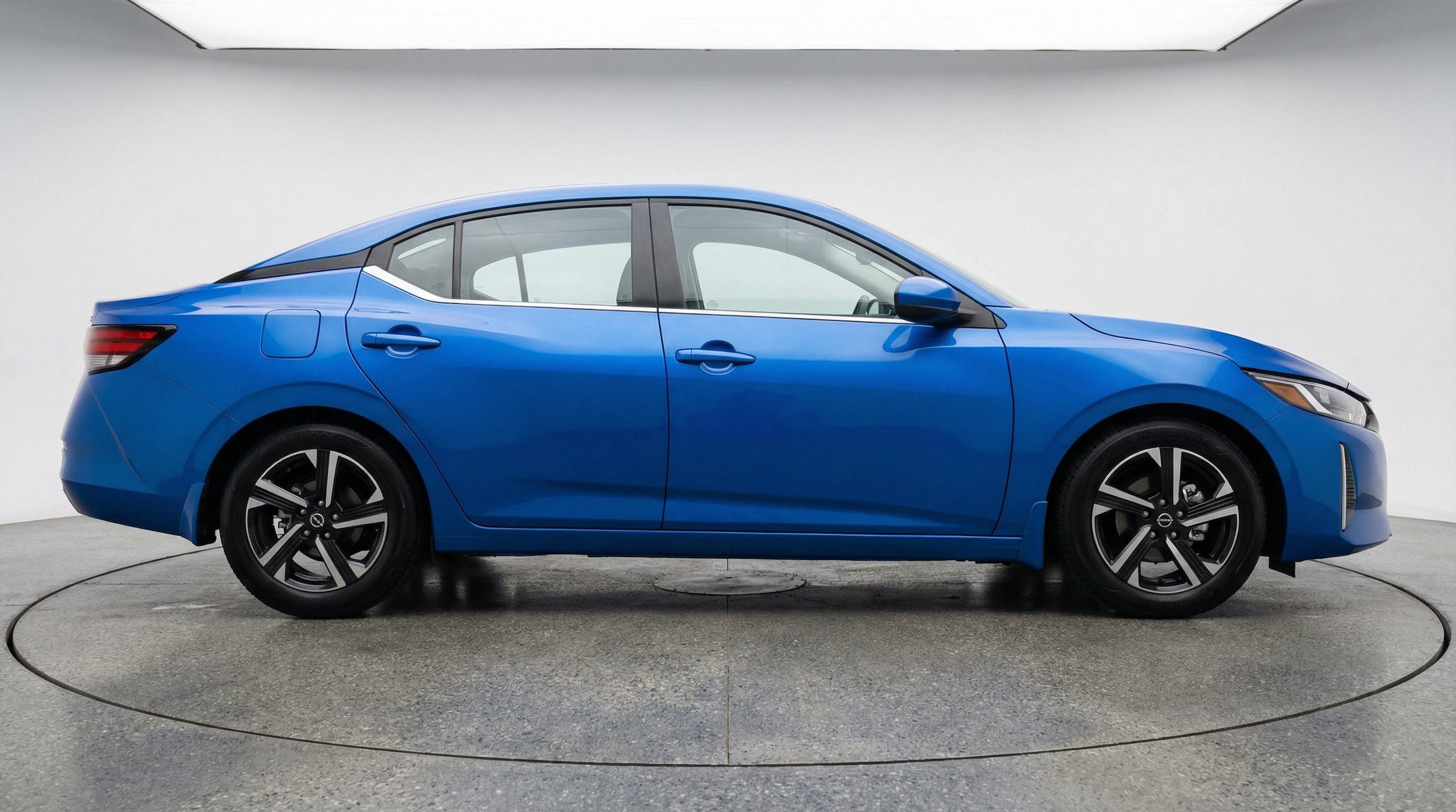 Thumbnail: 2025 Nissan Sentra - 8