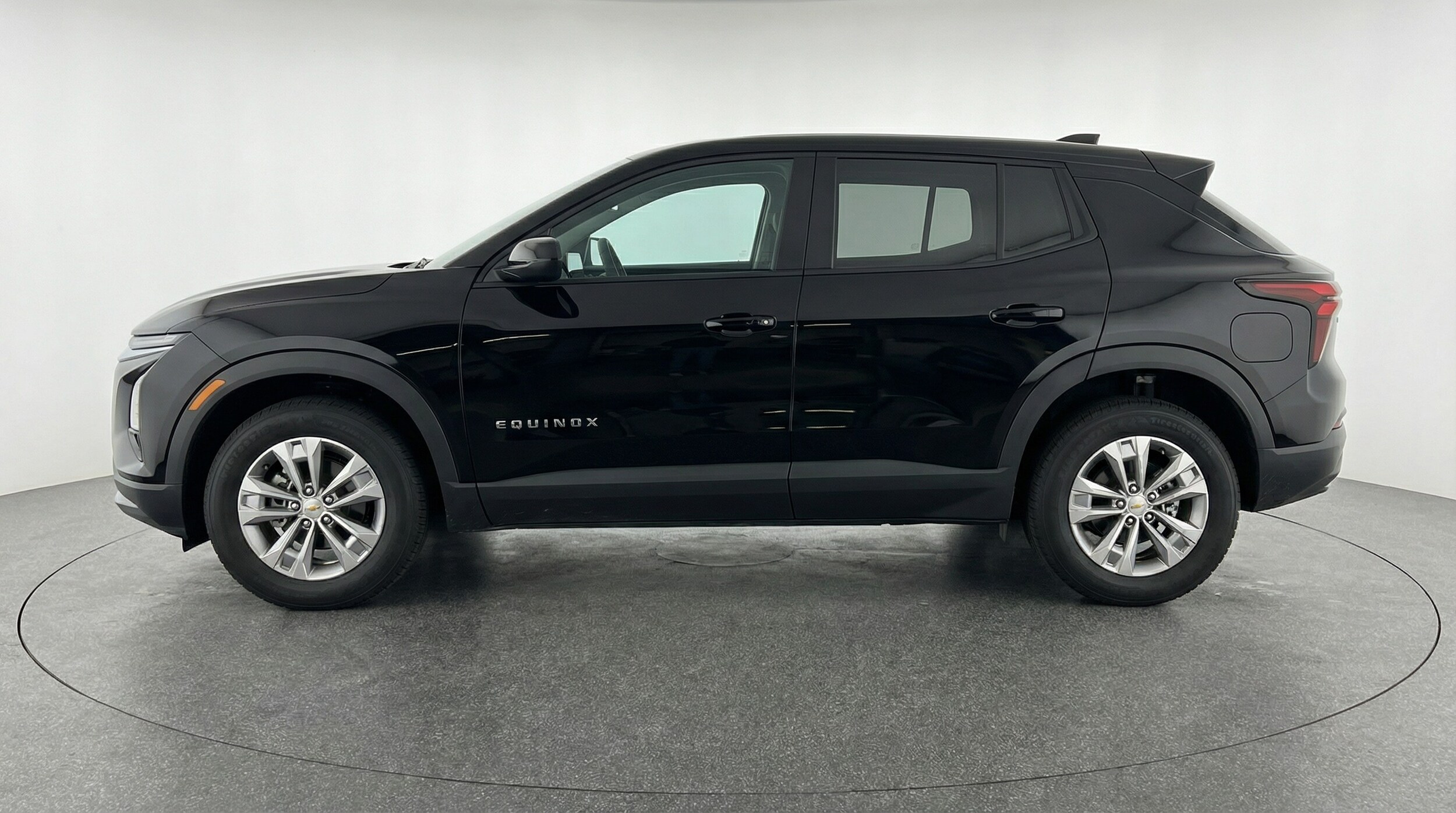 Thumbnail: 2025 Chevrolet Equinox - 4