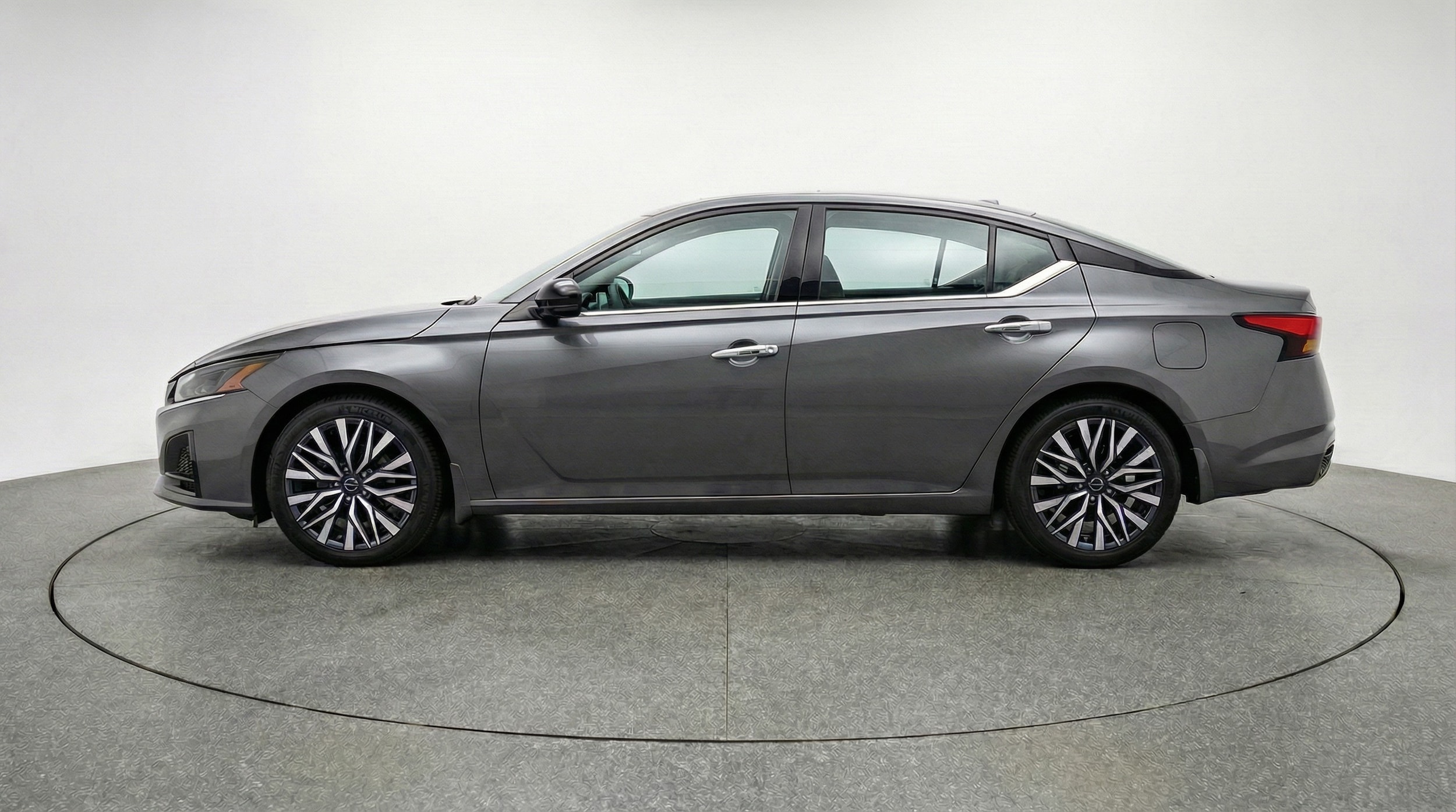 Thumbnail: 2025 Nissan Altima - 4