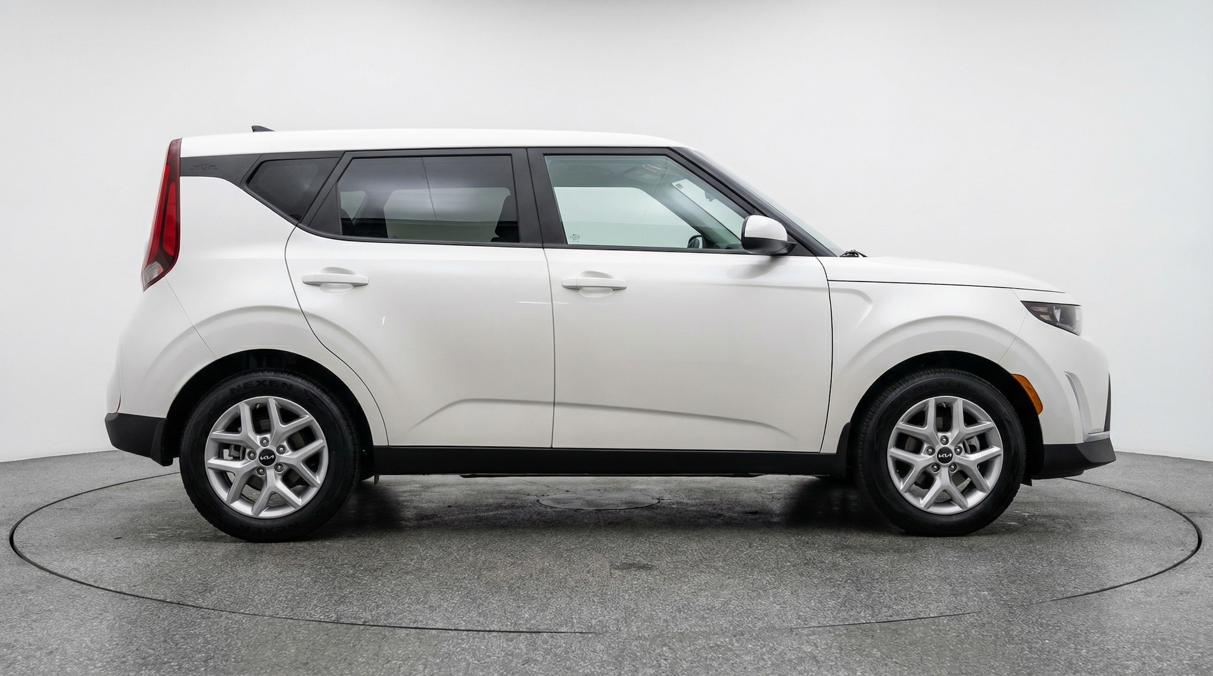 Thumbnail: 2025 Kia Soul - 8