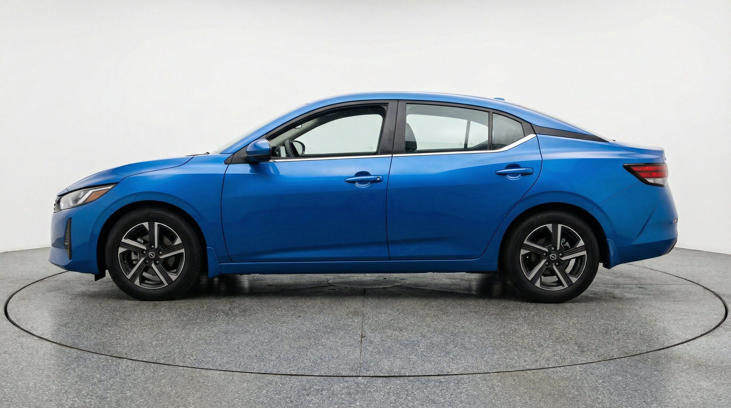 Thumbnail: 2025 Nissan Sentra - 5