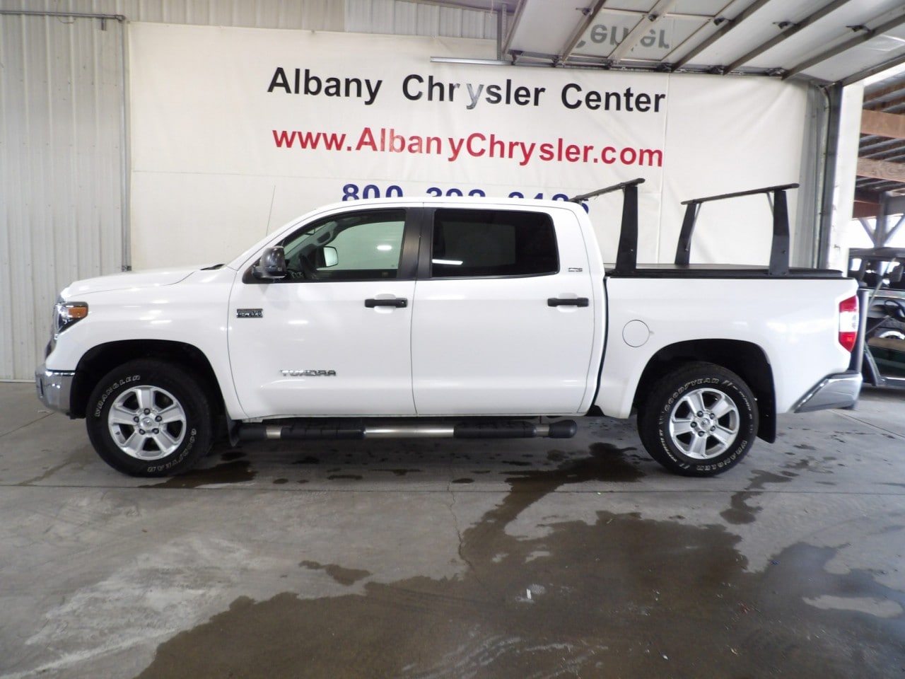 Used 2018 Toyota Tundra SR5 with VIN 5TFDW5F15JX700487 for sale in Albany, Minnesota