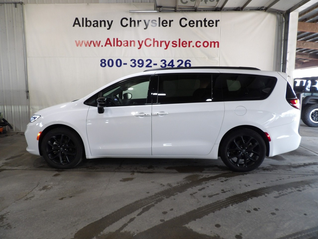 2025 Chrysler Pacifica