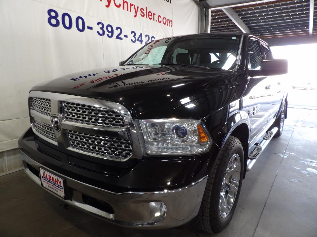 2014 Ram 1500 Laramie photo 3