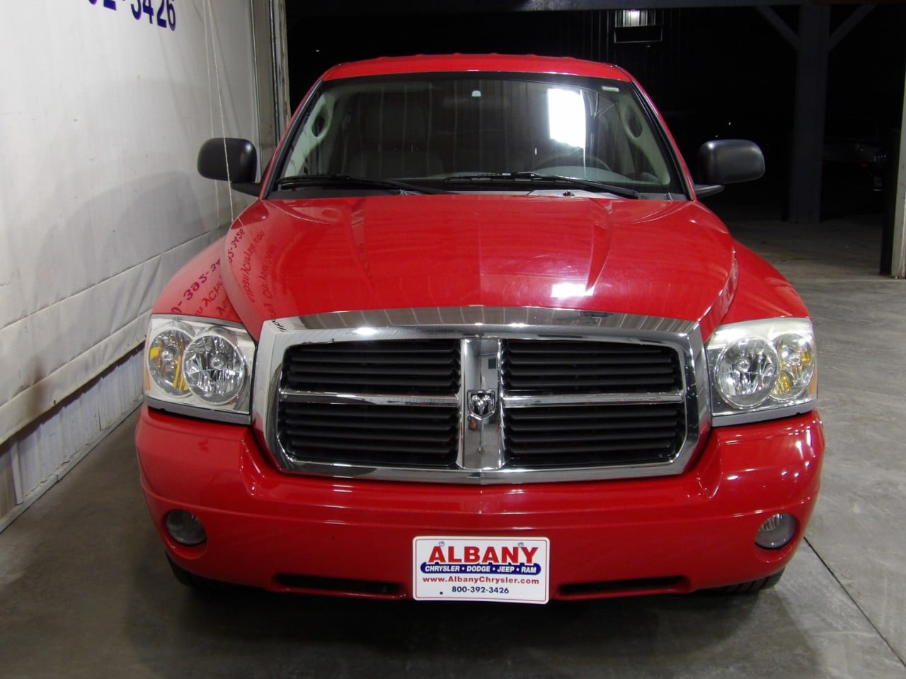 Used 2005 Dodge Dakota SLT with VIN 1D7HW48N75S127726 for sale in Albany, Minnesota