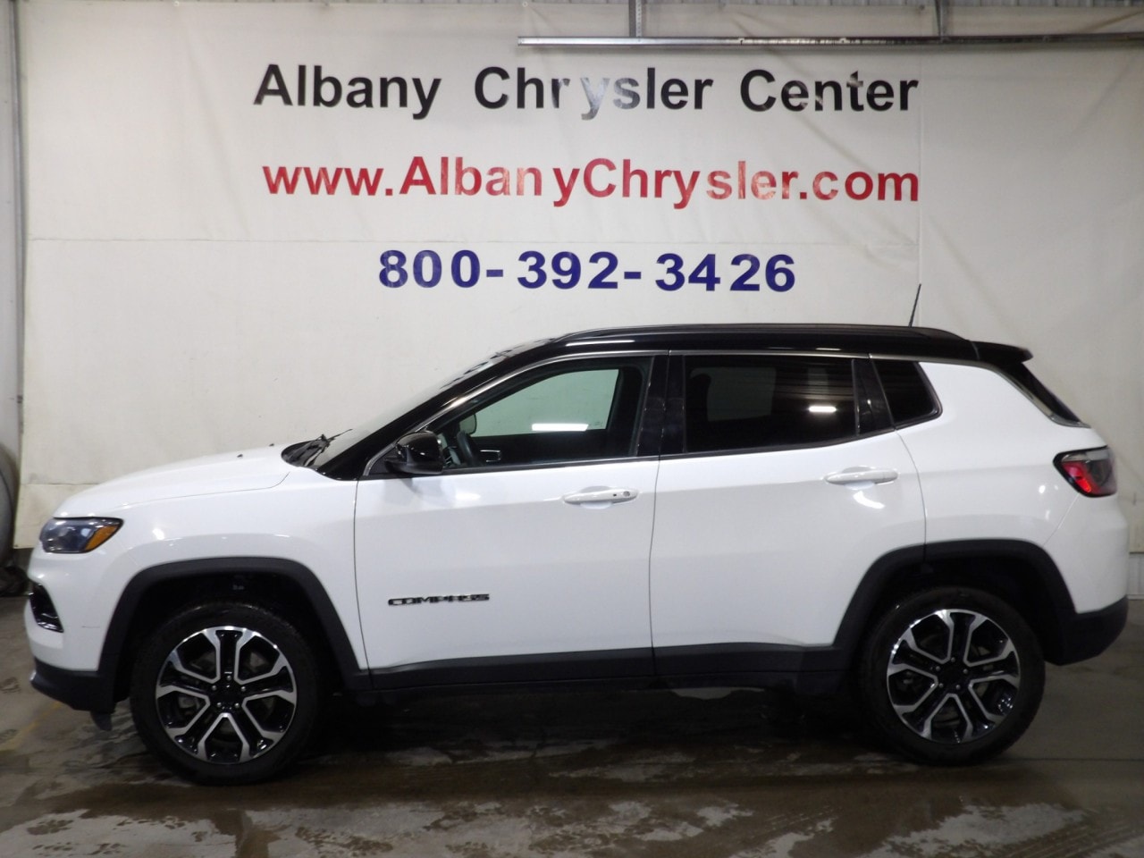 2023 Jeep Compass Limited 4X4's photo