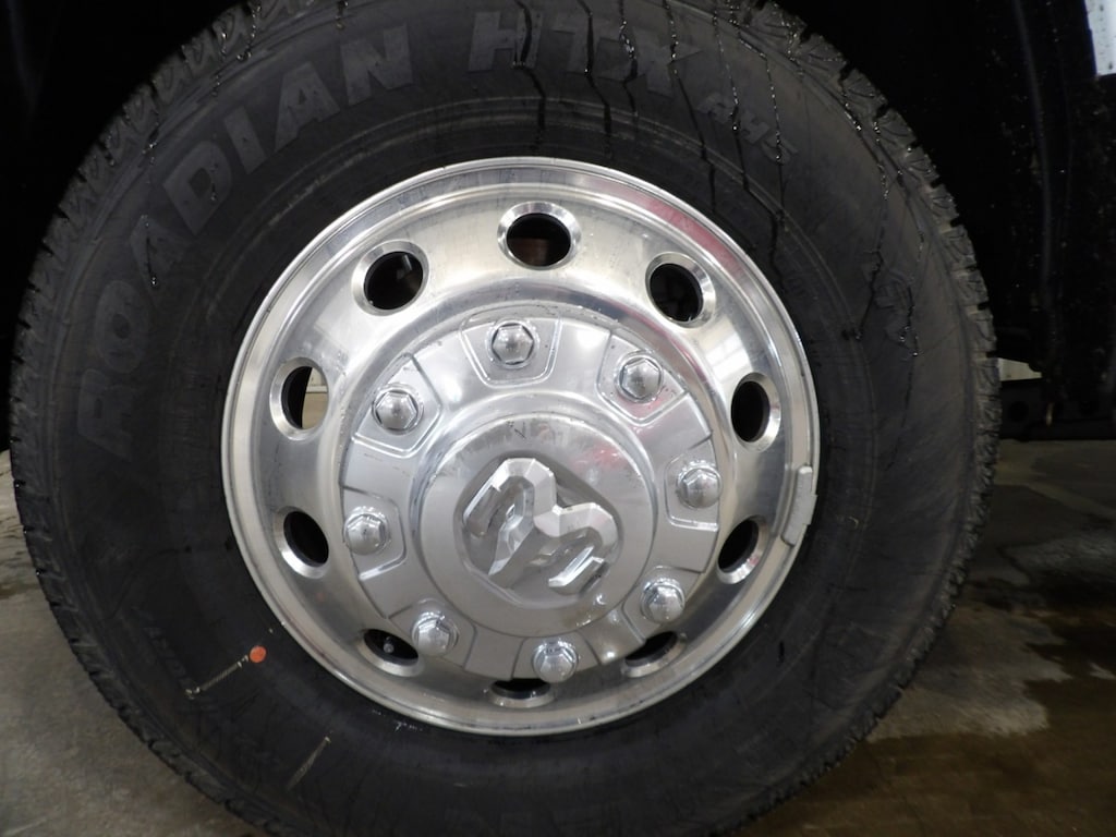 New 2026 Ram 3500 LARAMIE CREW CAB 4X4 8' BOX Pickup