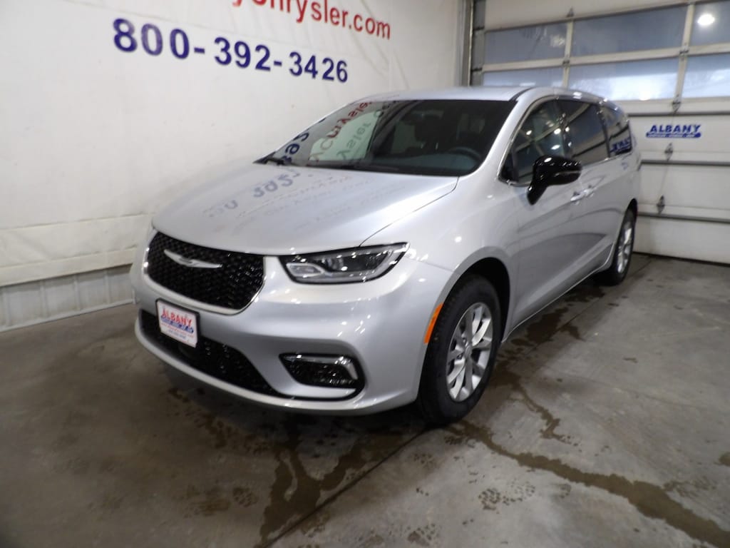 New 2026 Chrysler Pacifica SELECT AWD Passenger Van