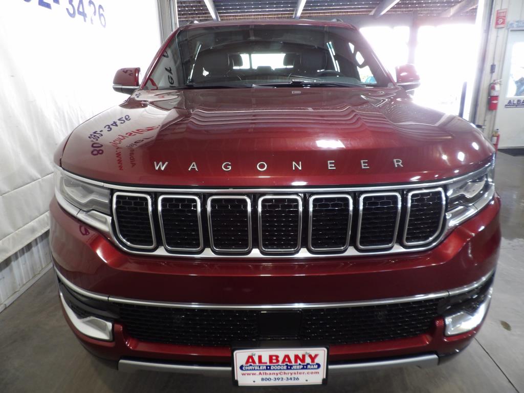 Used 2022 Jeep Wagoneer Series II with VIN 1C4SJVBT3NS157298 for sale in Albany, Minnesota