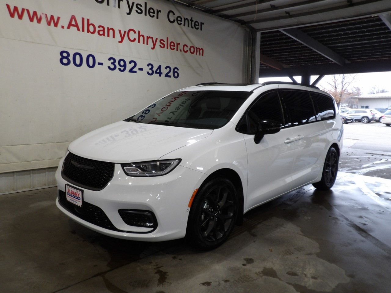 Certified 2024 Chrysler Pacifica Touring L with VIN 2C4RC1BG3RR180656 for sale in Albany, Minnesota