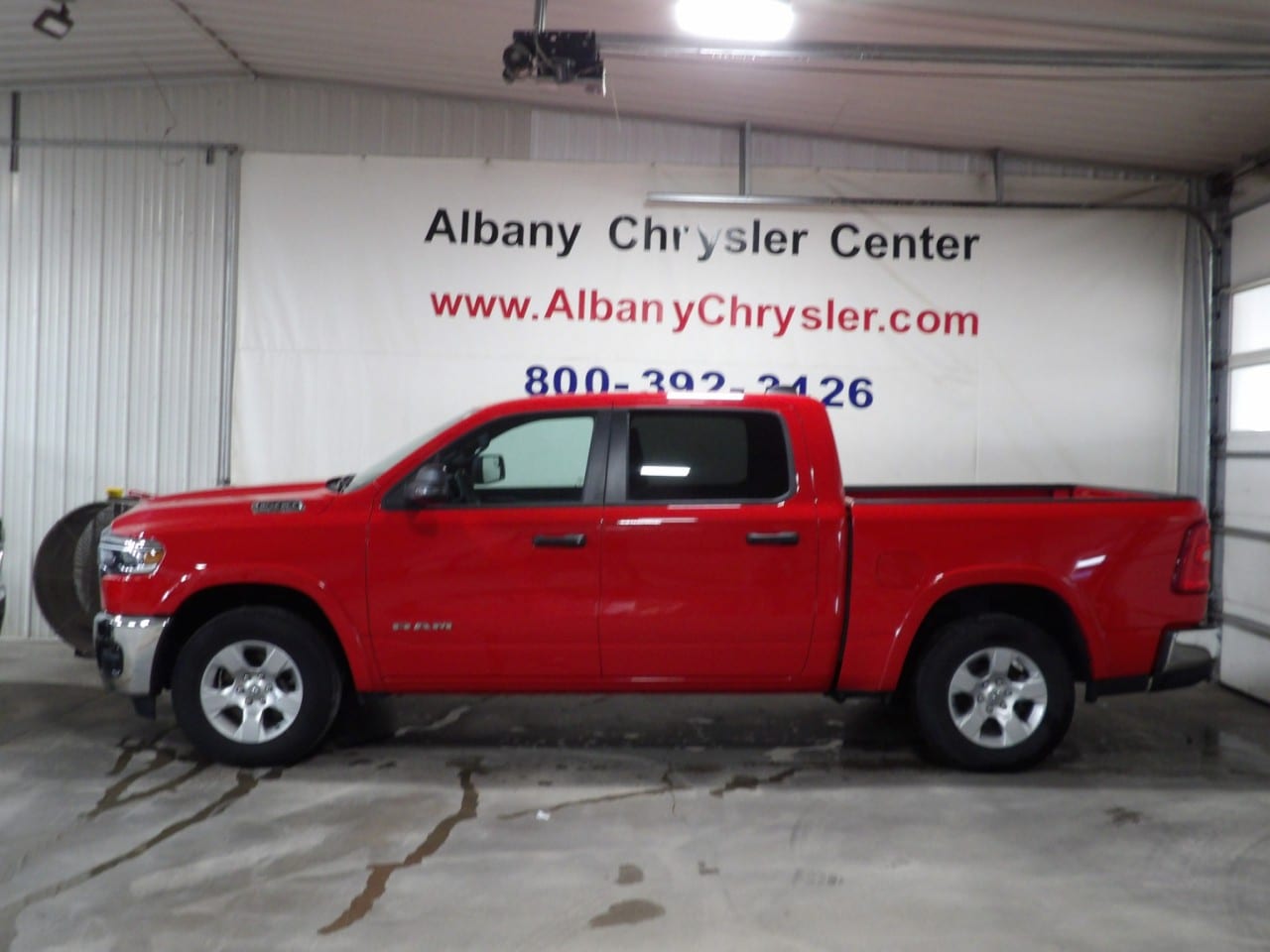 2025 RAM 1500 Big Horn/Lone Star 4x4 Crew Cab 5'7's photo