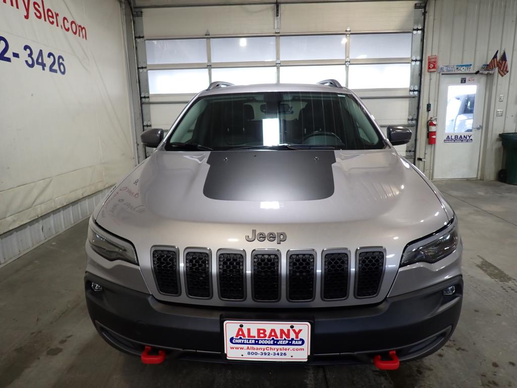 Certified 2020 Jeep Cherokee Trailhawk Elite with VIN 1C4PJMBX7LD562522 for sale in Albany, Minnesota